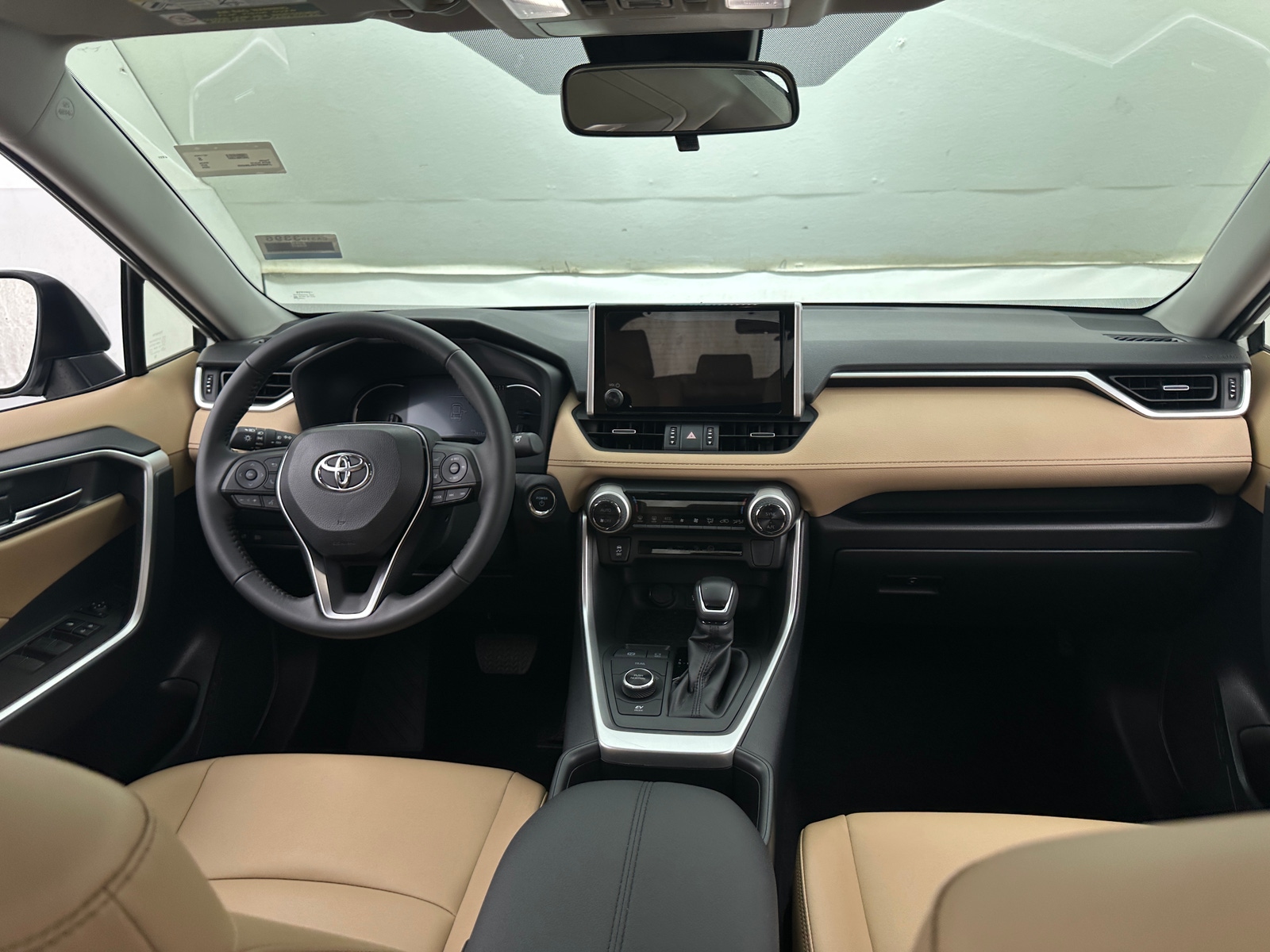 Thumbnail: 2025 Toyota RAV4 - 2