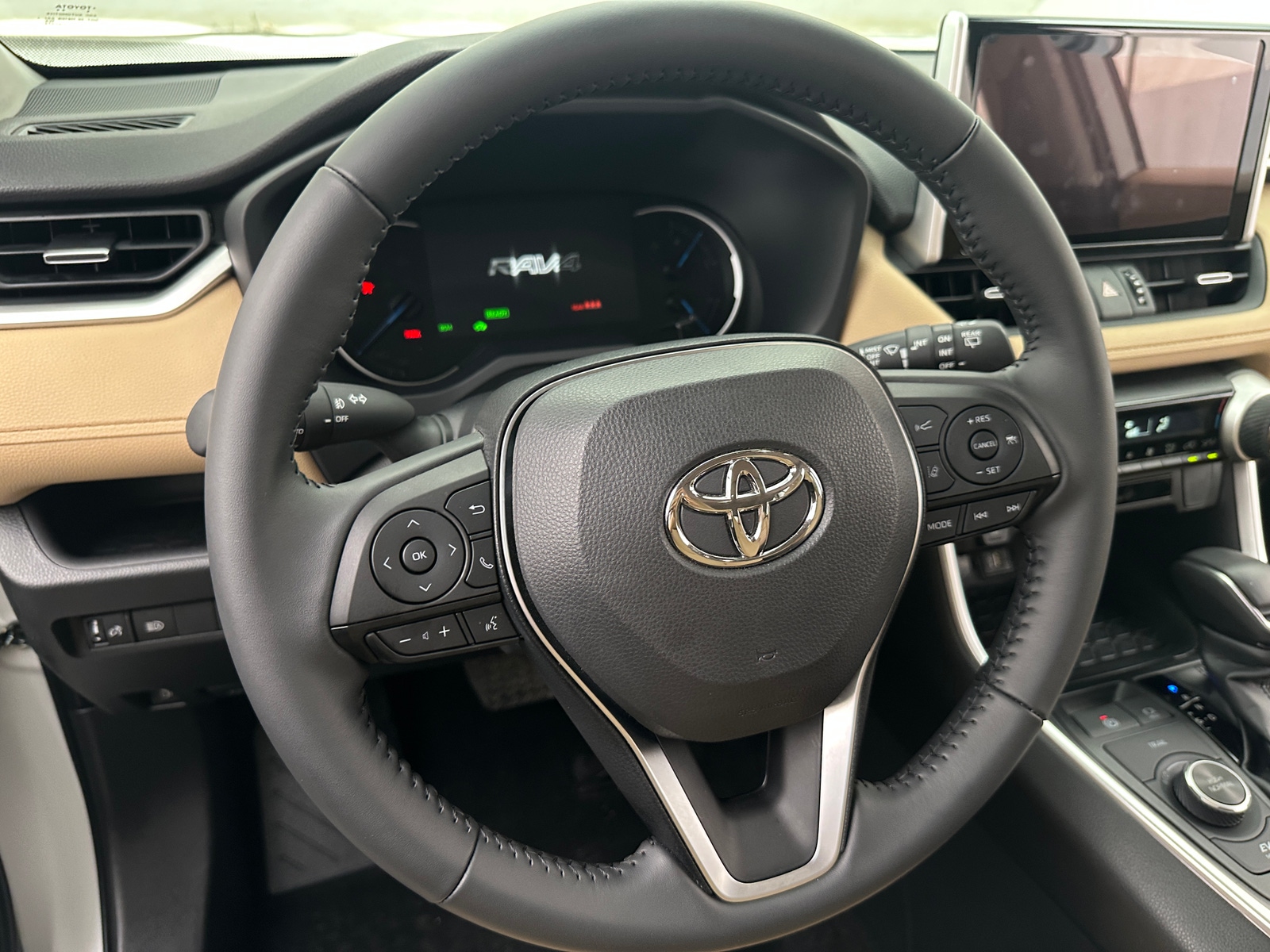 Thumbnail: 2025 Toyota RAV4 - 4