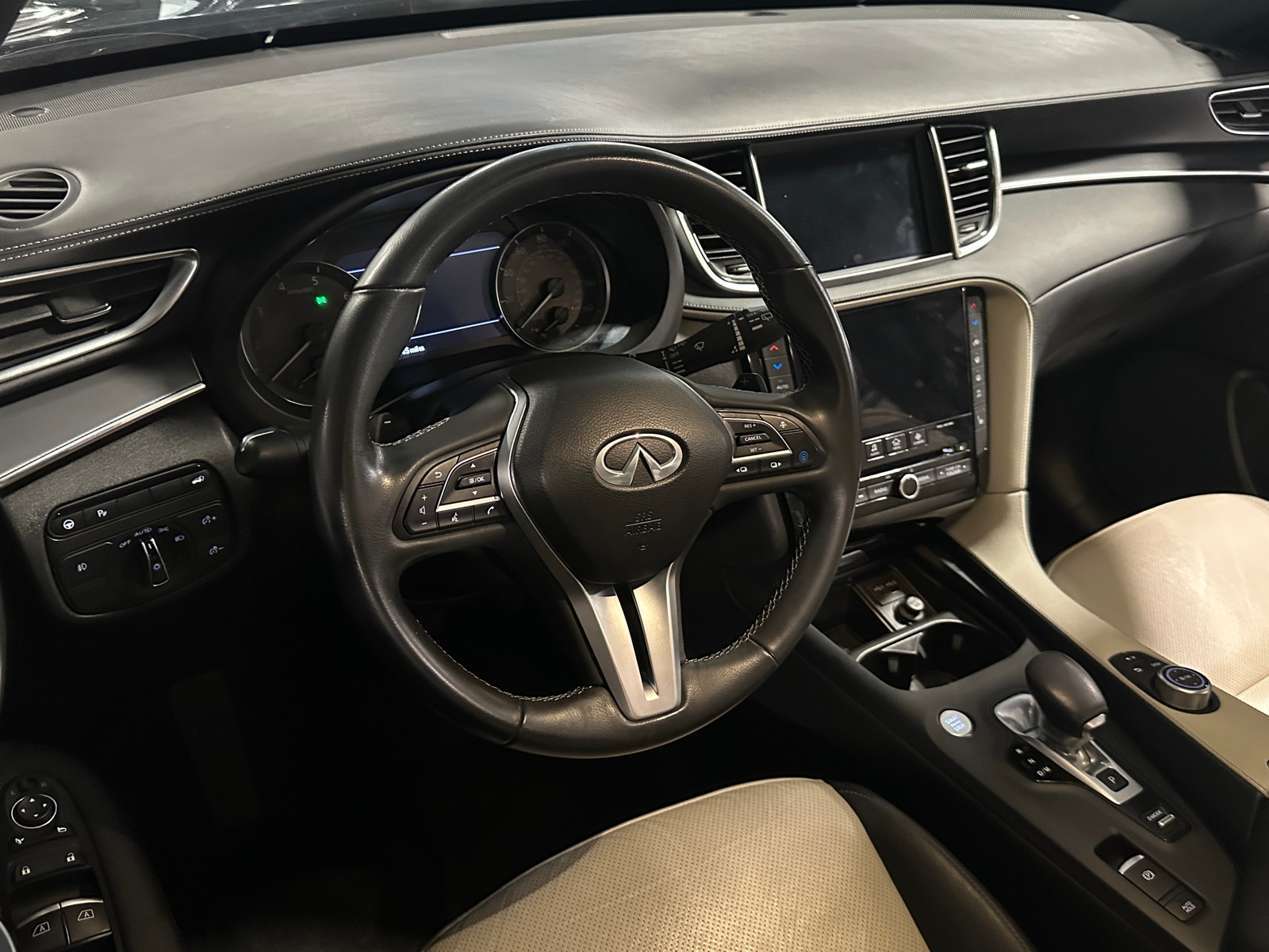 Thumbnail: 2023 INFINITI QX55 - 2