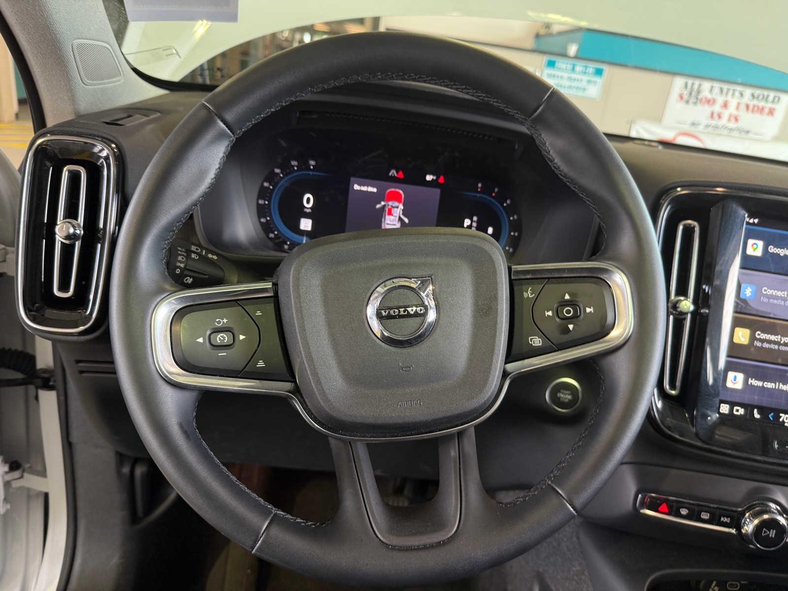 Thumbnail: 2025 Volvo XC40 - 5
