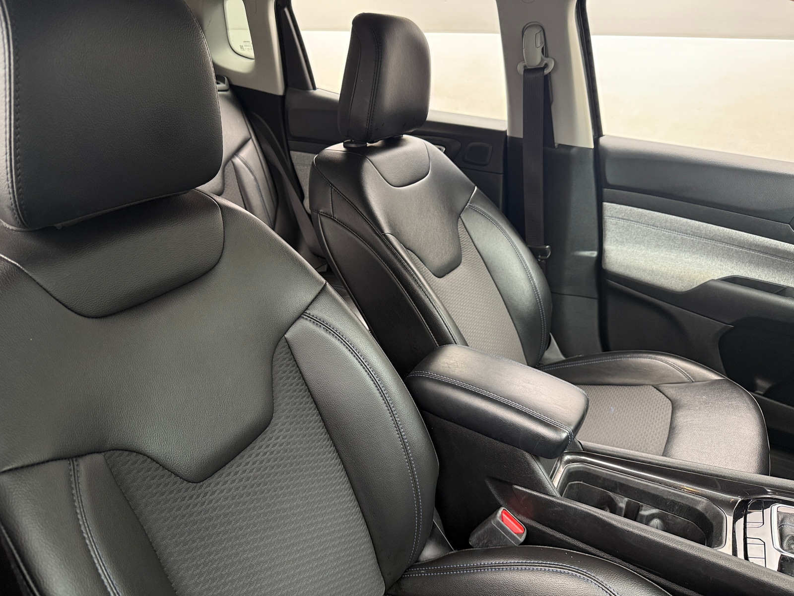Thumbnail: 2022 Jeep Compass - 2