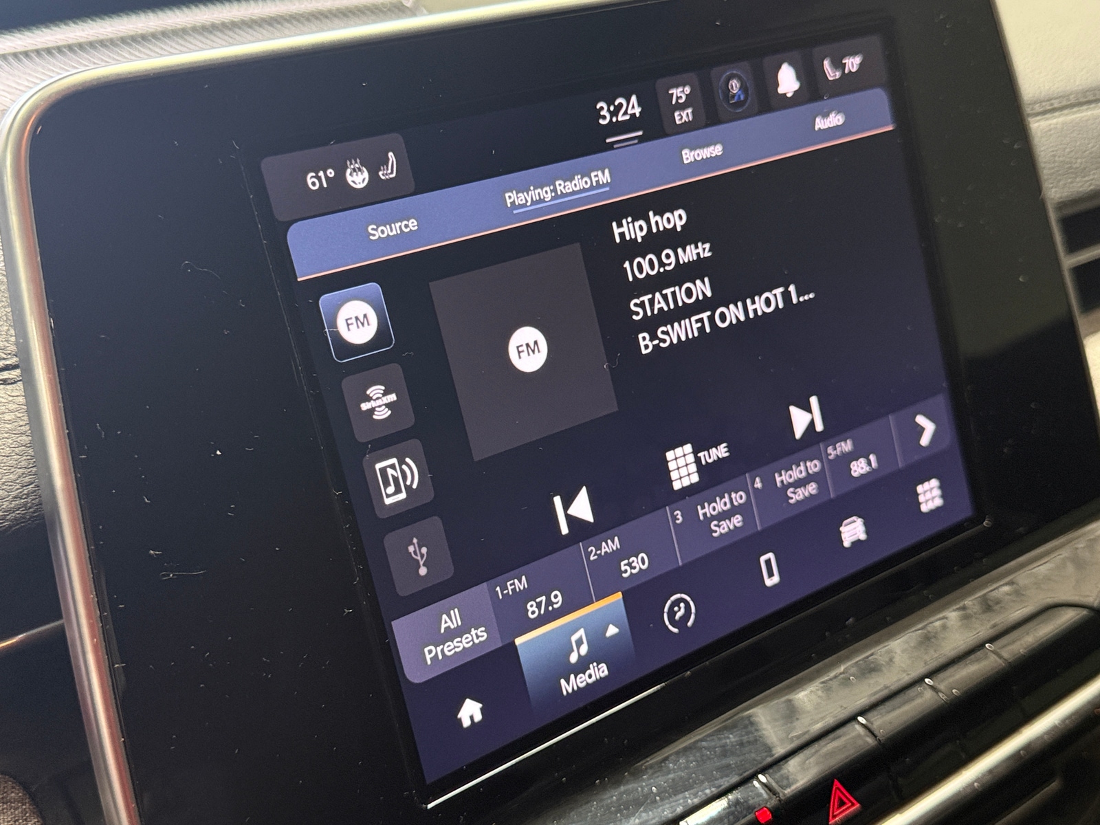 Thumbnail: 2022 Jeep Compass - 4