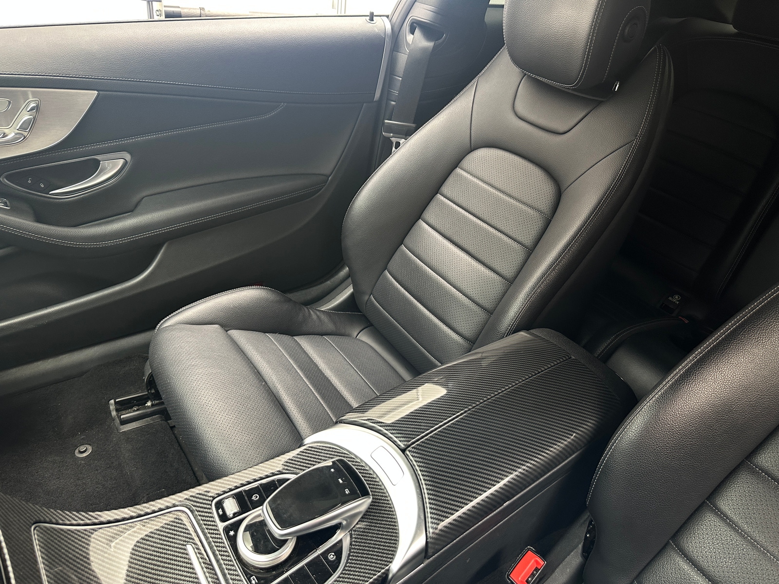 Thumbnail: 2017 Mercedes-Benz C-Class - 2