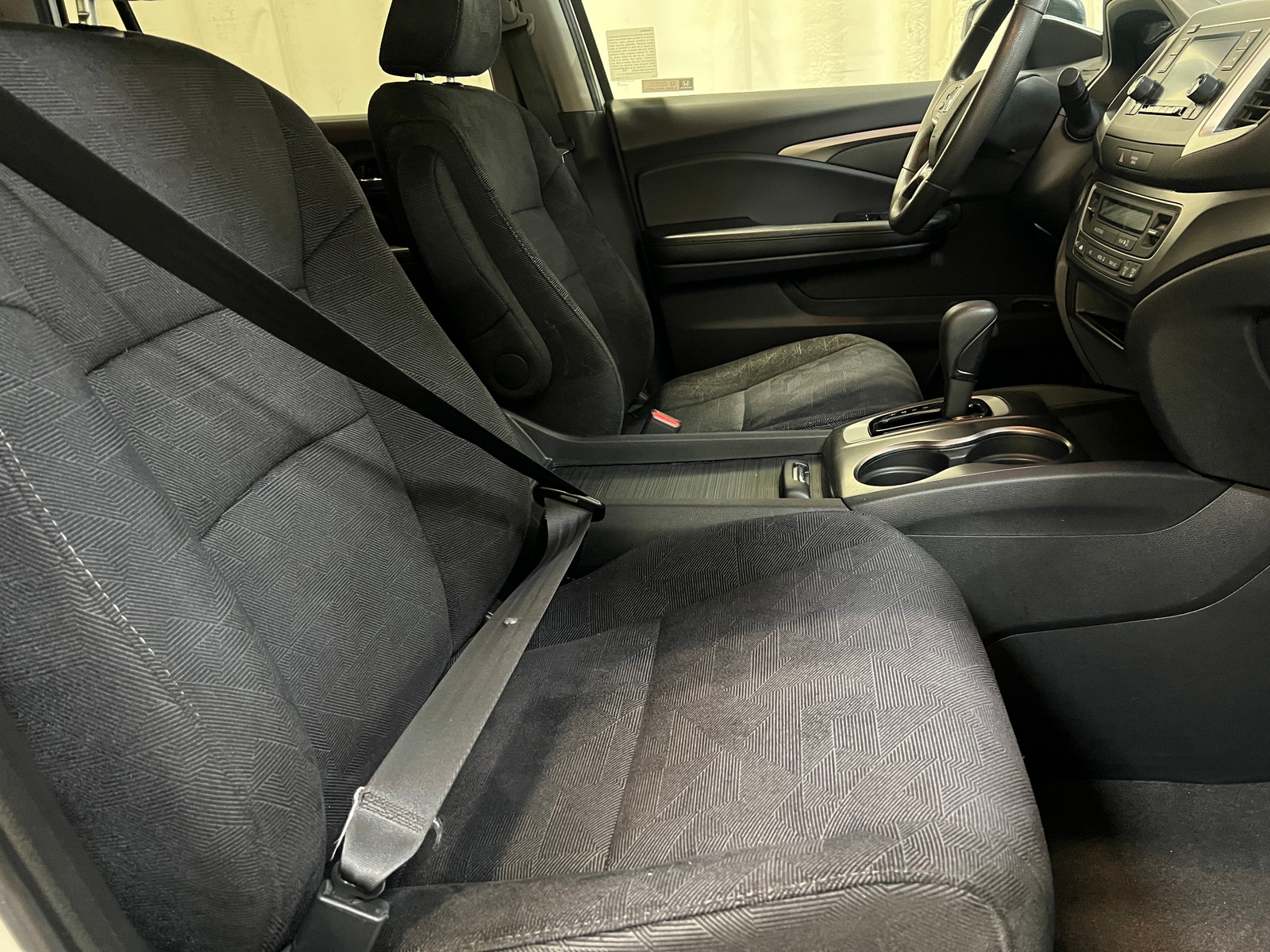 Thumbnail: 2019 Honda Pilot - 2
