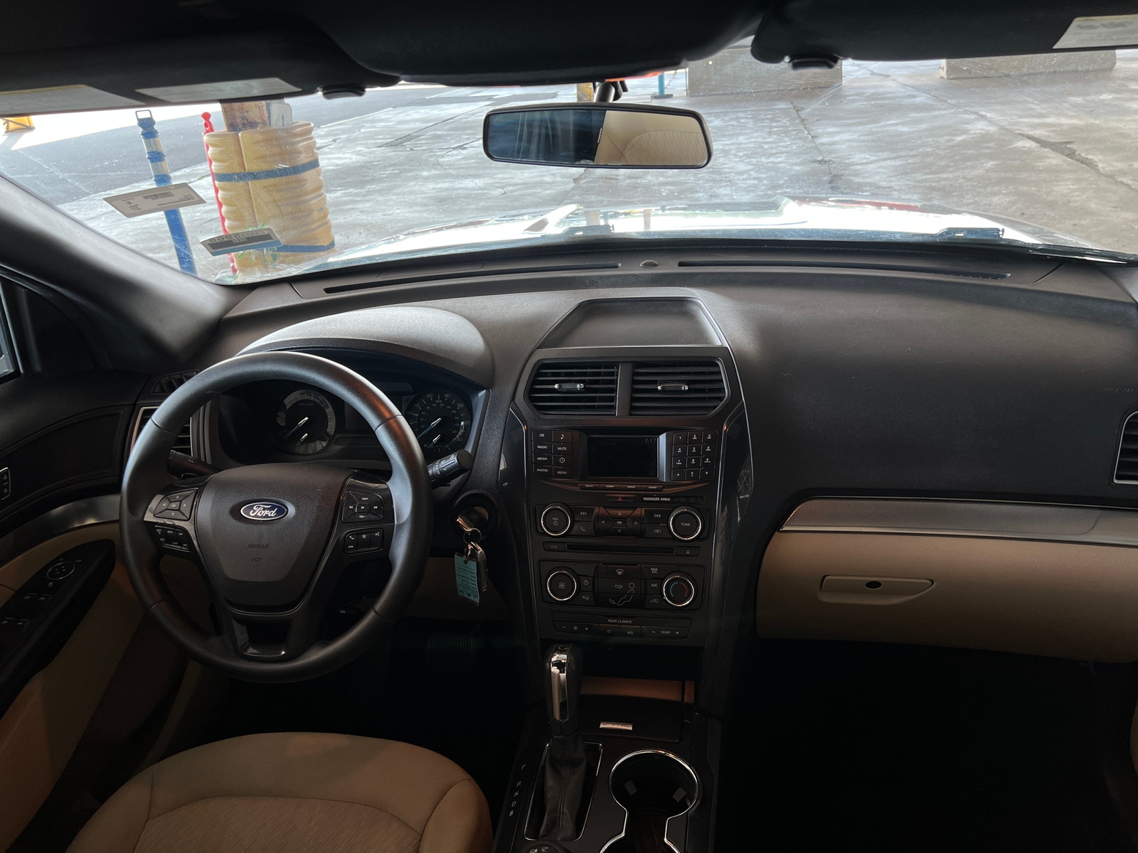 Thumbnail: 2017 Ford Explorer - 3