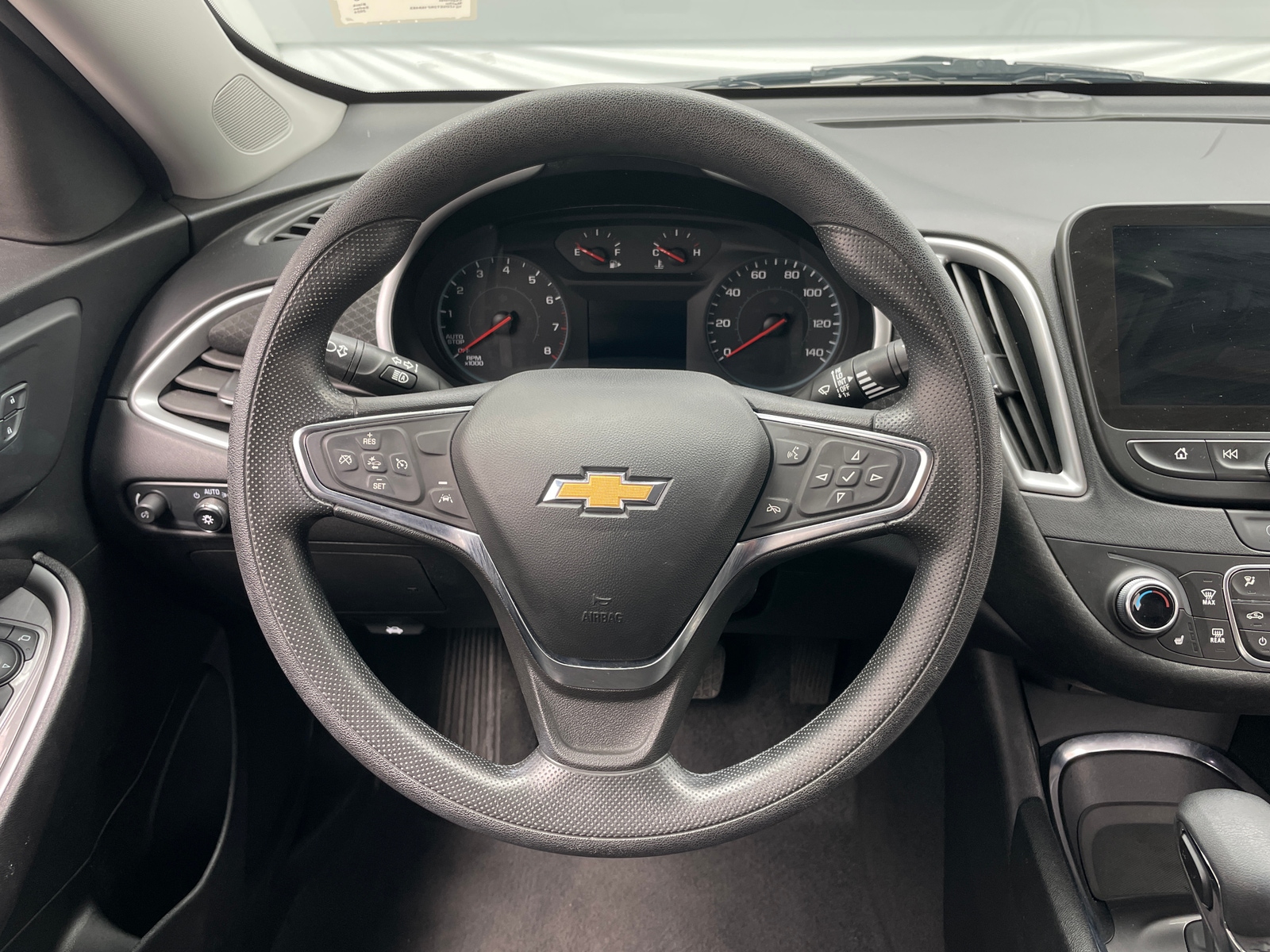 Thumbnail: 2024 Chevrolet Malibu - 5