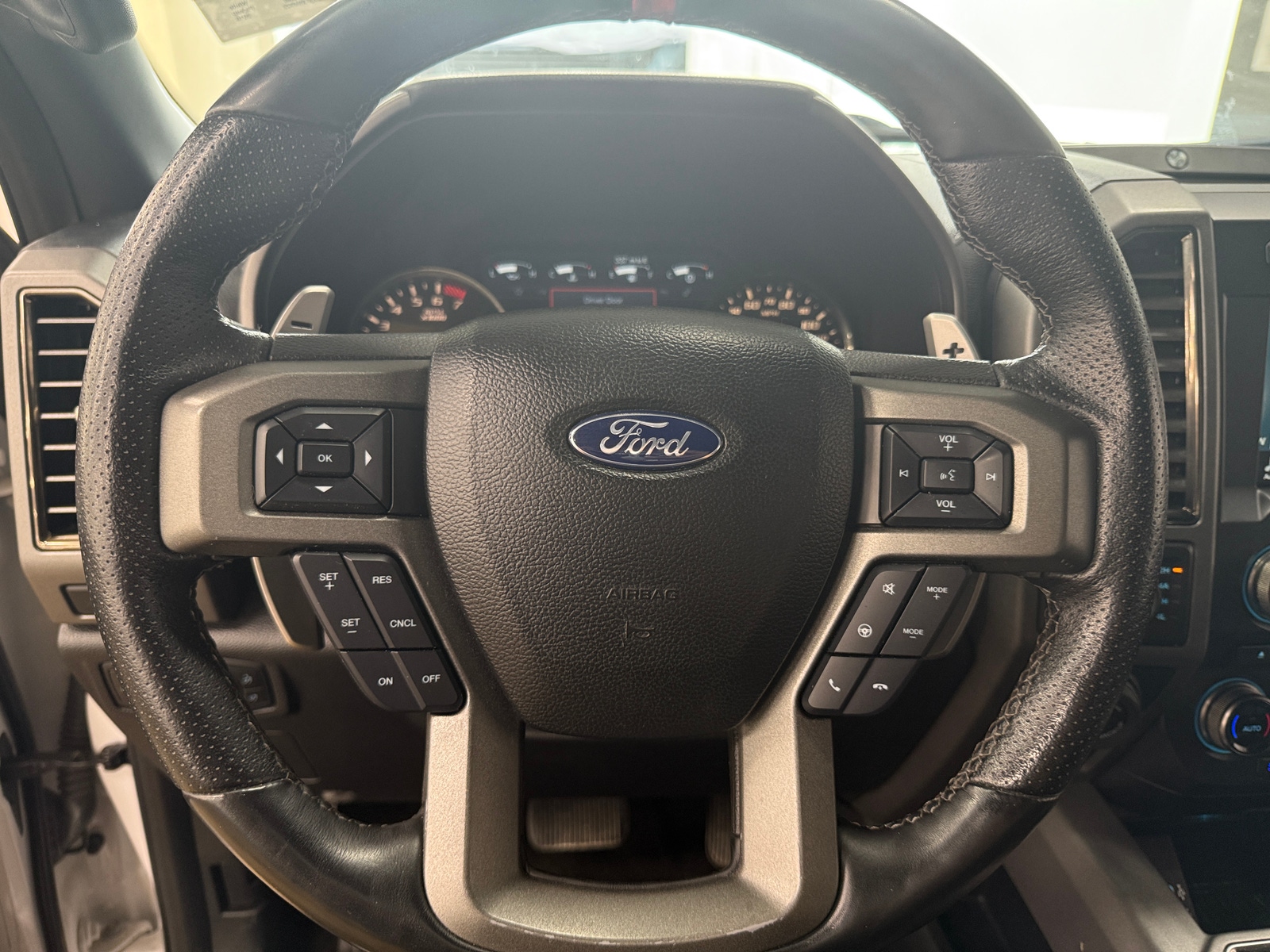 Thumbnail: 2018 Ford Econoline - 4