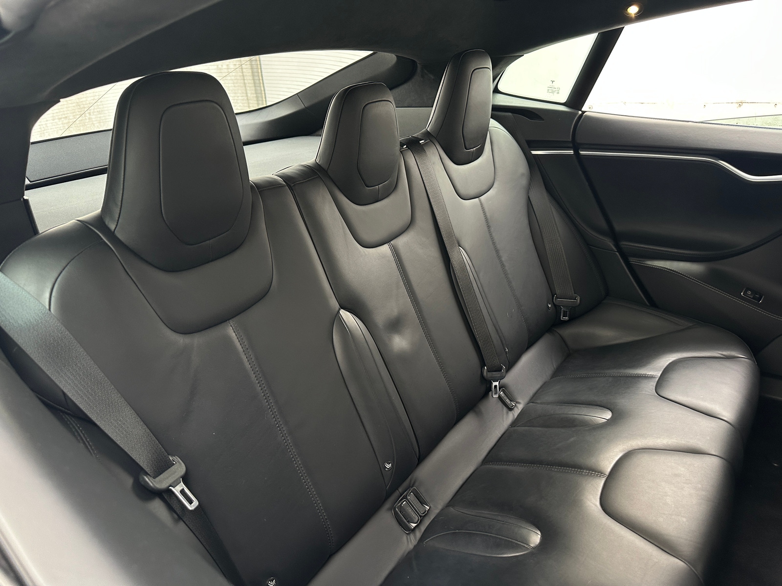 Thumbnail: 2015 Tesla Model S - 5