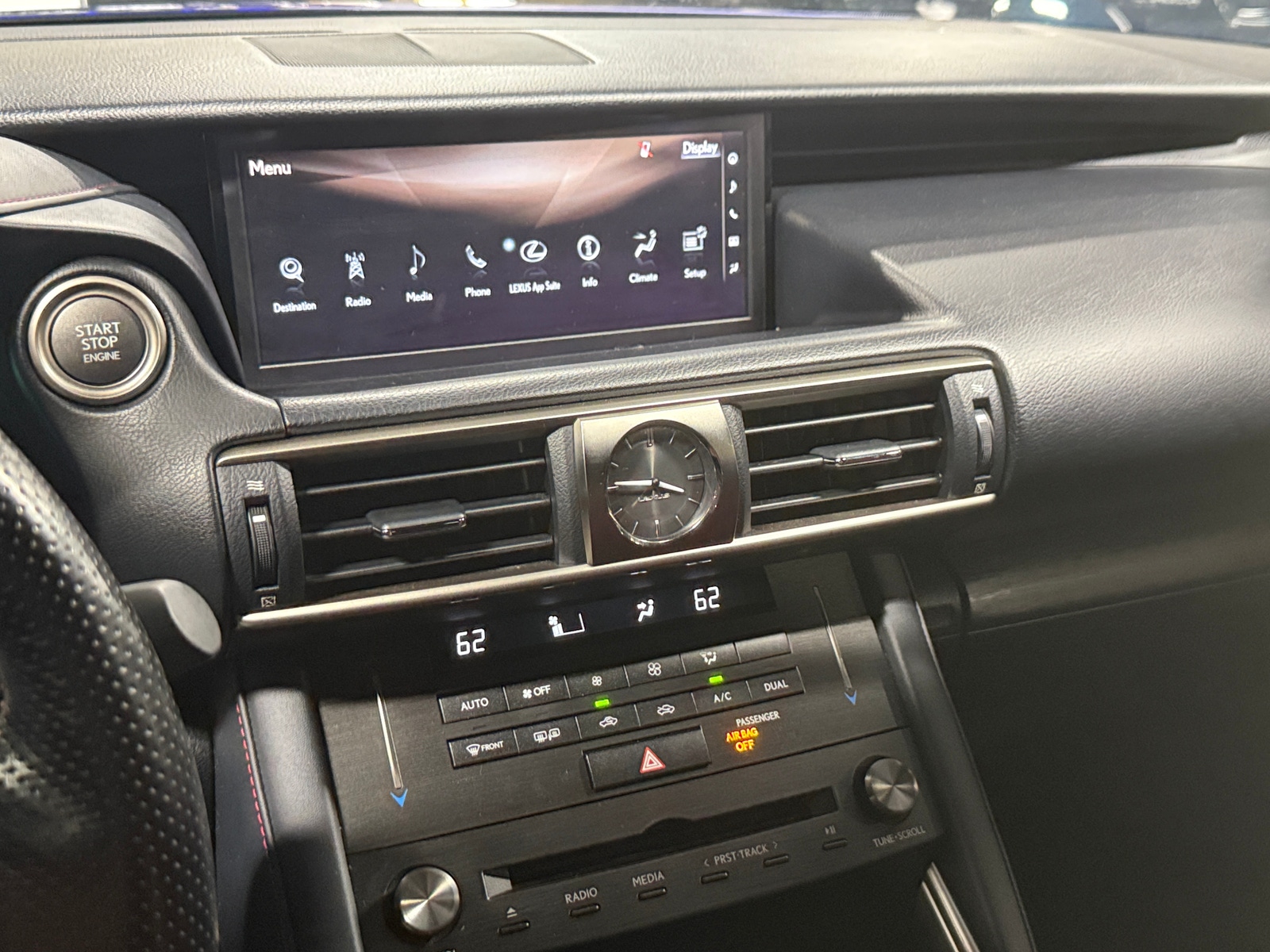 Thumbnail: 2019 Lexus IS - 3