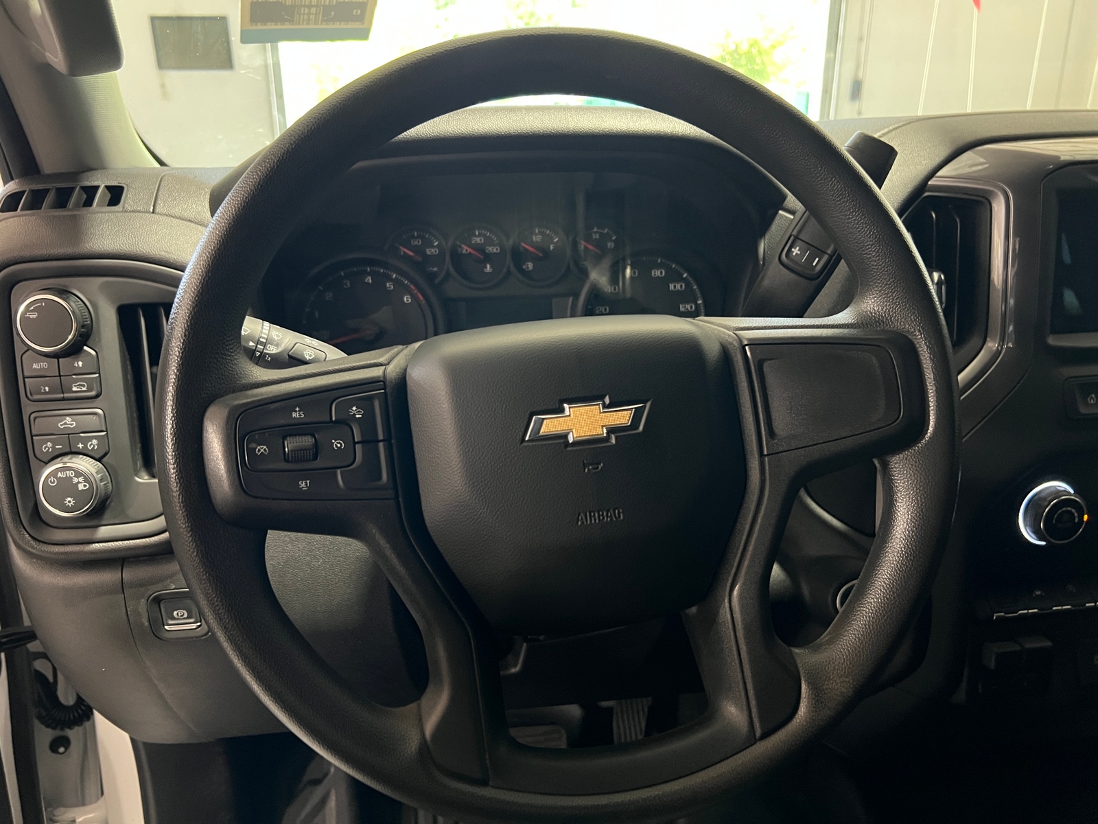 Thumbnail: 2024 Chevrolet Silverado 1500 - 4