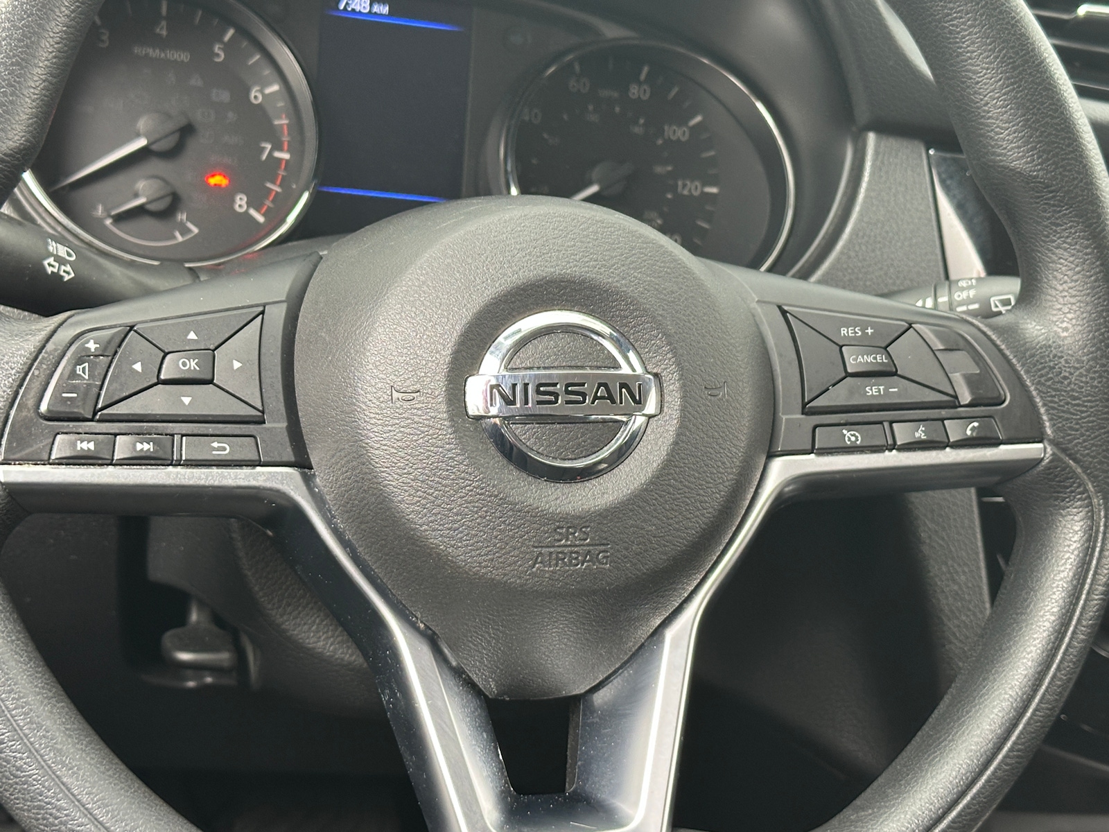 Thumbnail: 2020 Nissan Rogue Sport - 5