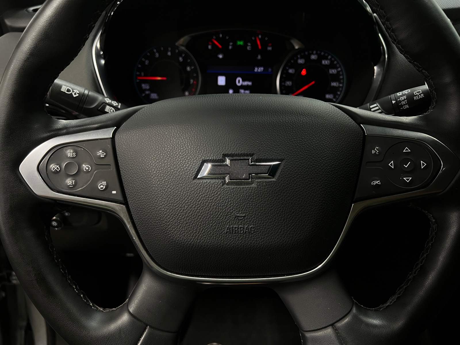 Thumbnail: 2023 Chevrolet Traverse - 4