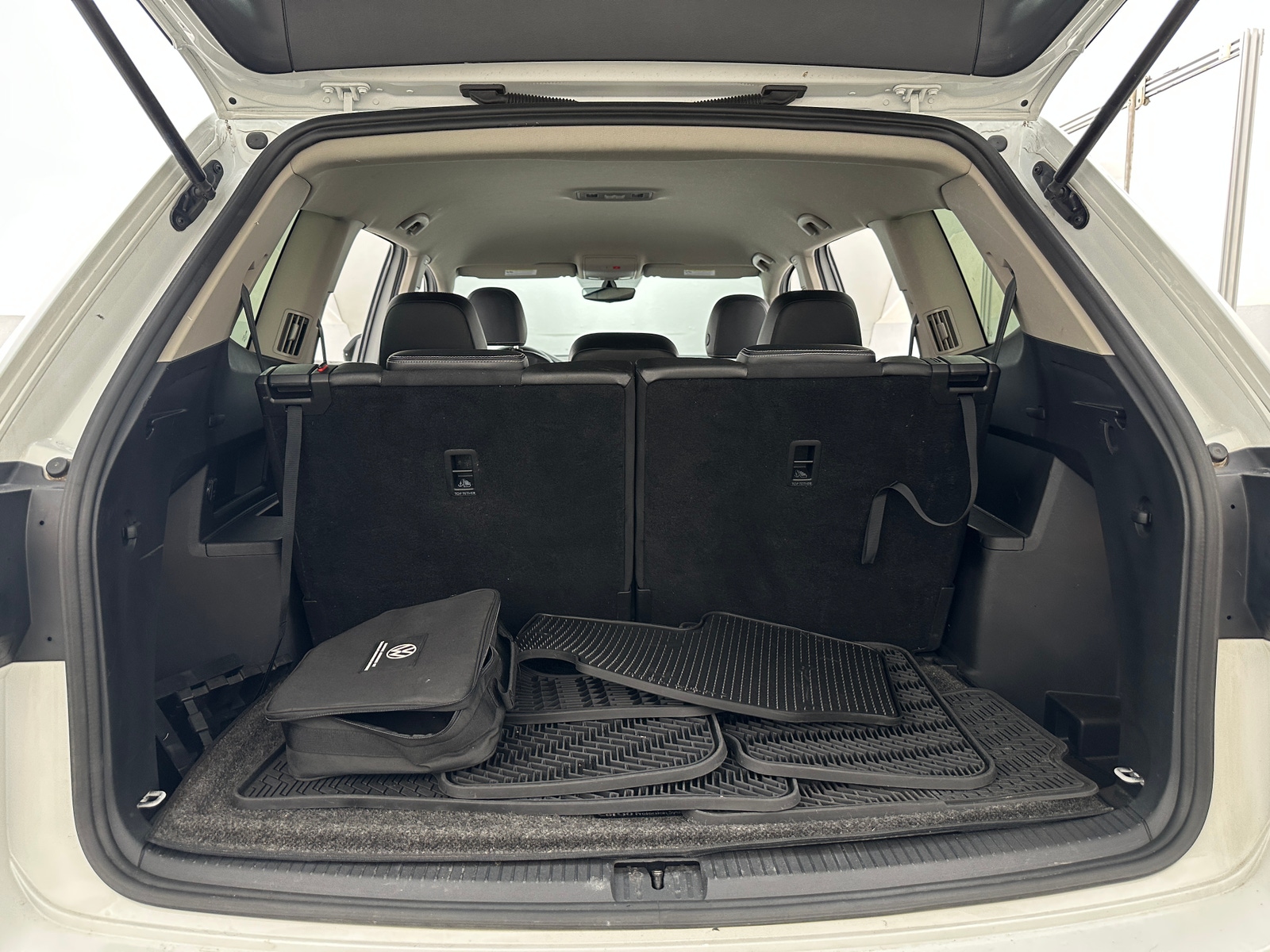 Thumbnail: 2022 Volkswagen Atlas - 6