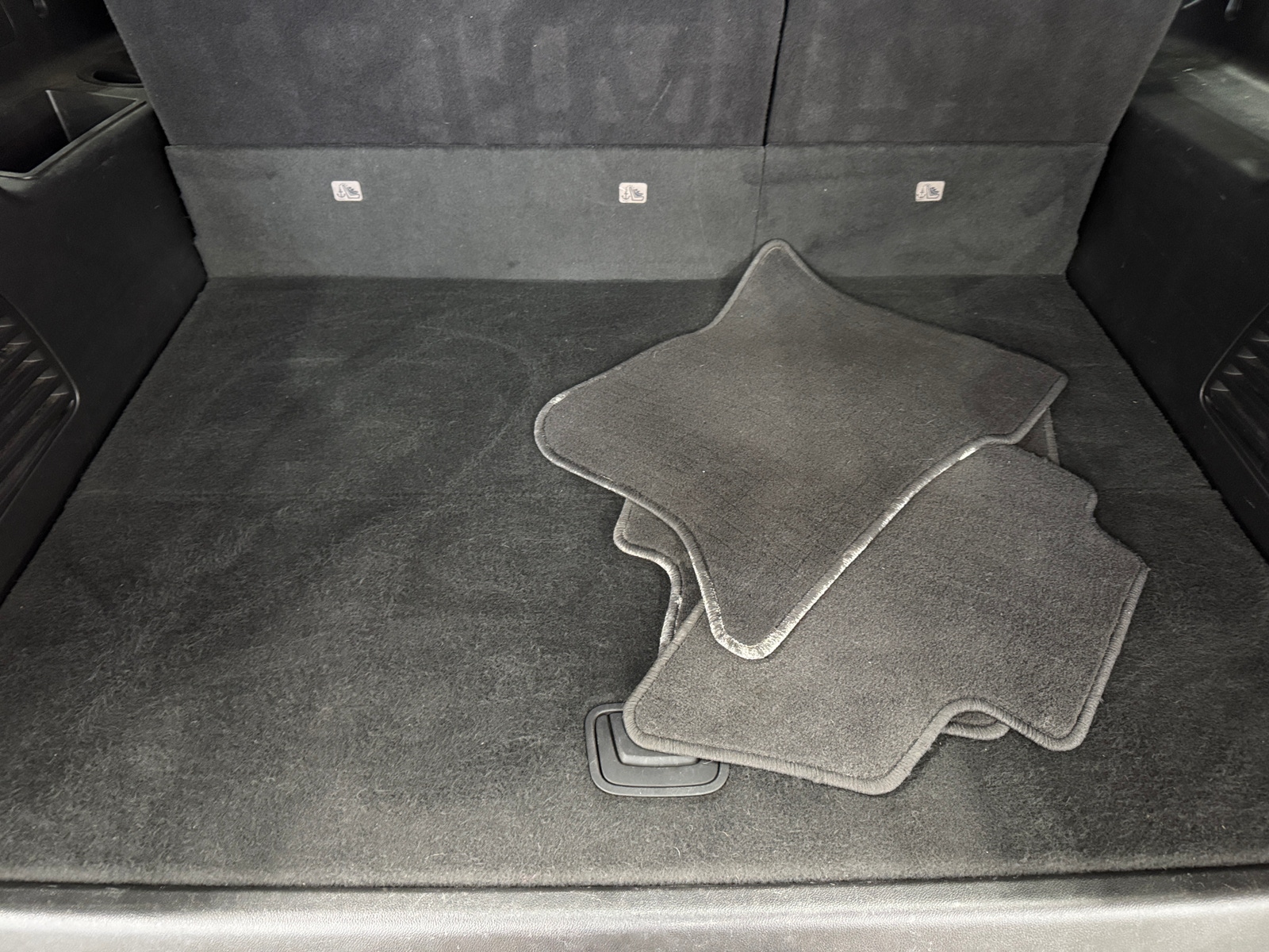 Thumbnail: 2020 Chevrolet Suburban - 6