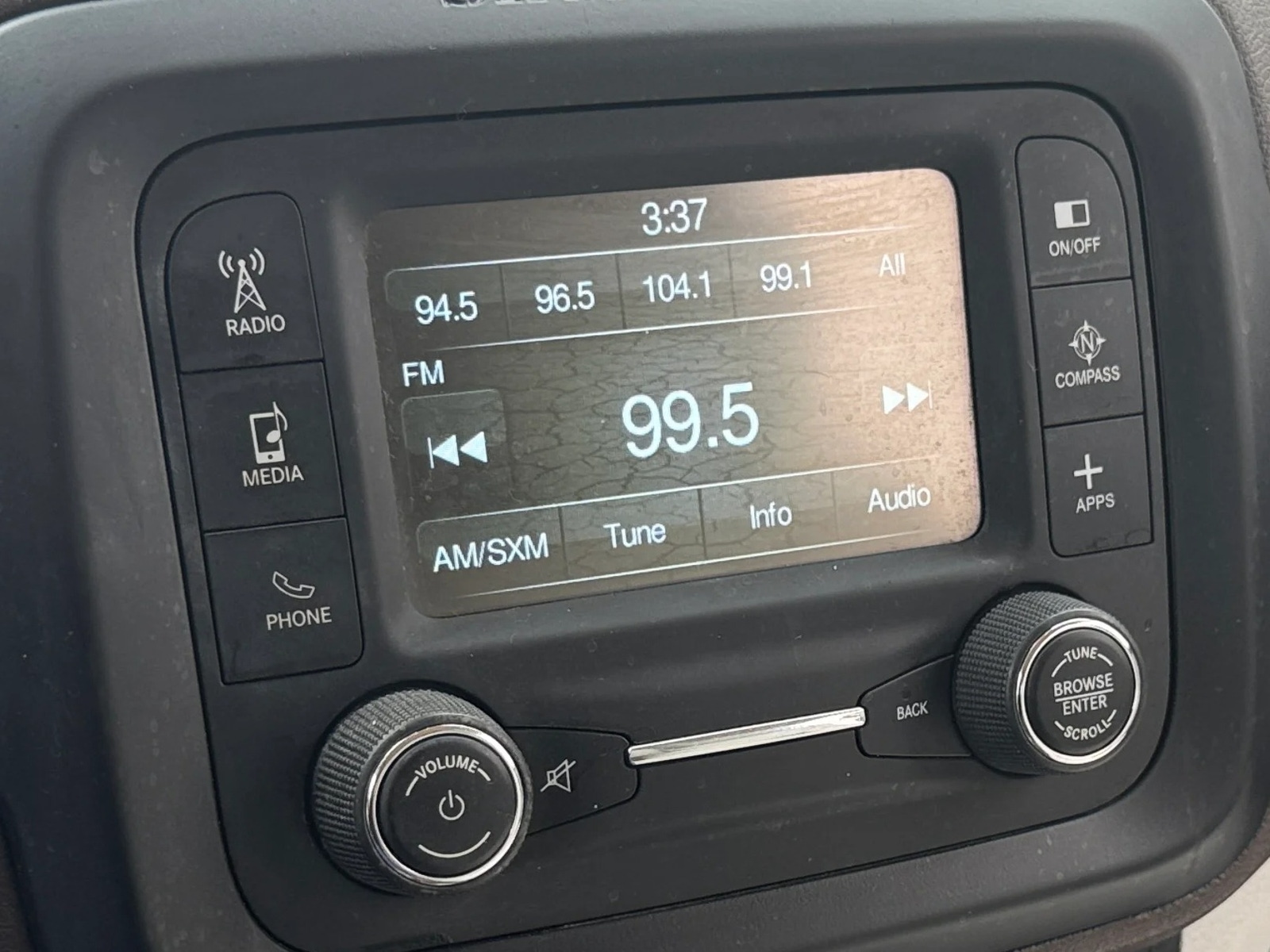 Thumbnail: 2016 Jeep Renegade - 3