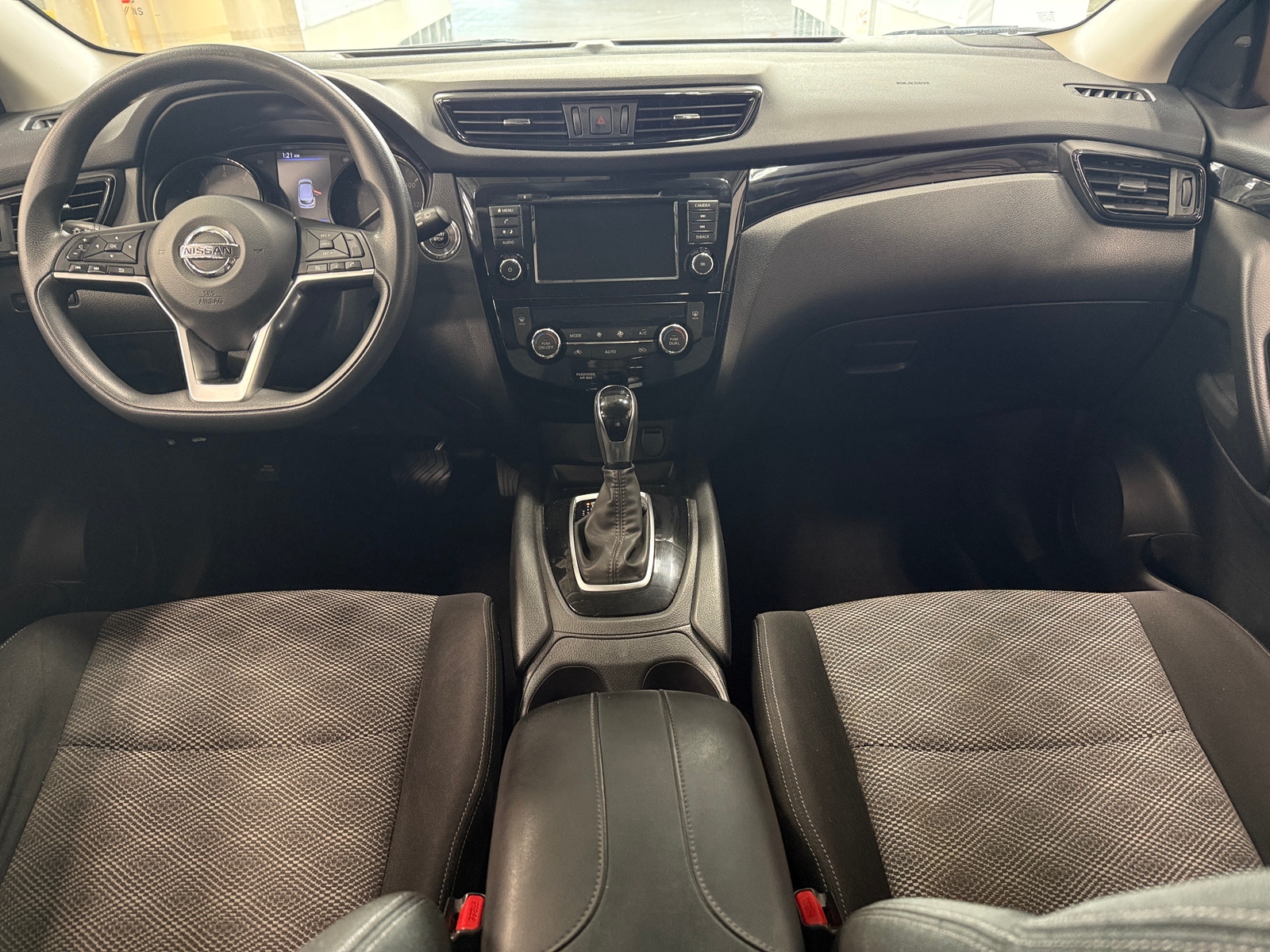 Thumbnail: 2020 Nissan Rogue Sport - 3