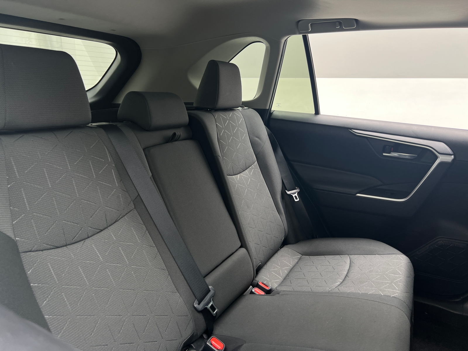 Thumbnail: 2020 Toyota RAV4 - 6