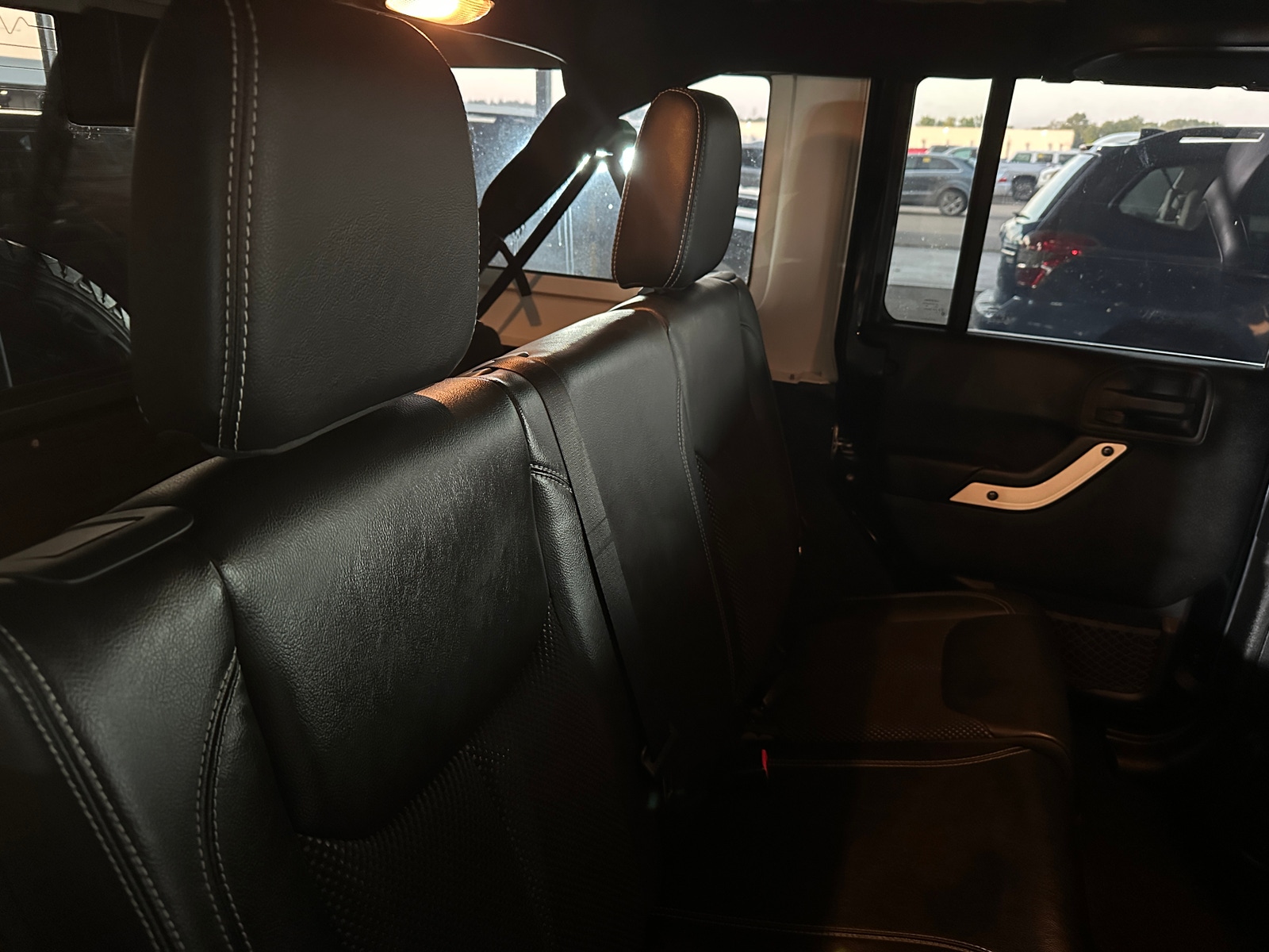 Thumbnail: 2015 Jeep Wrangler - 5