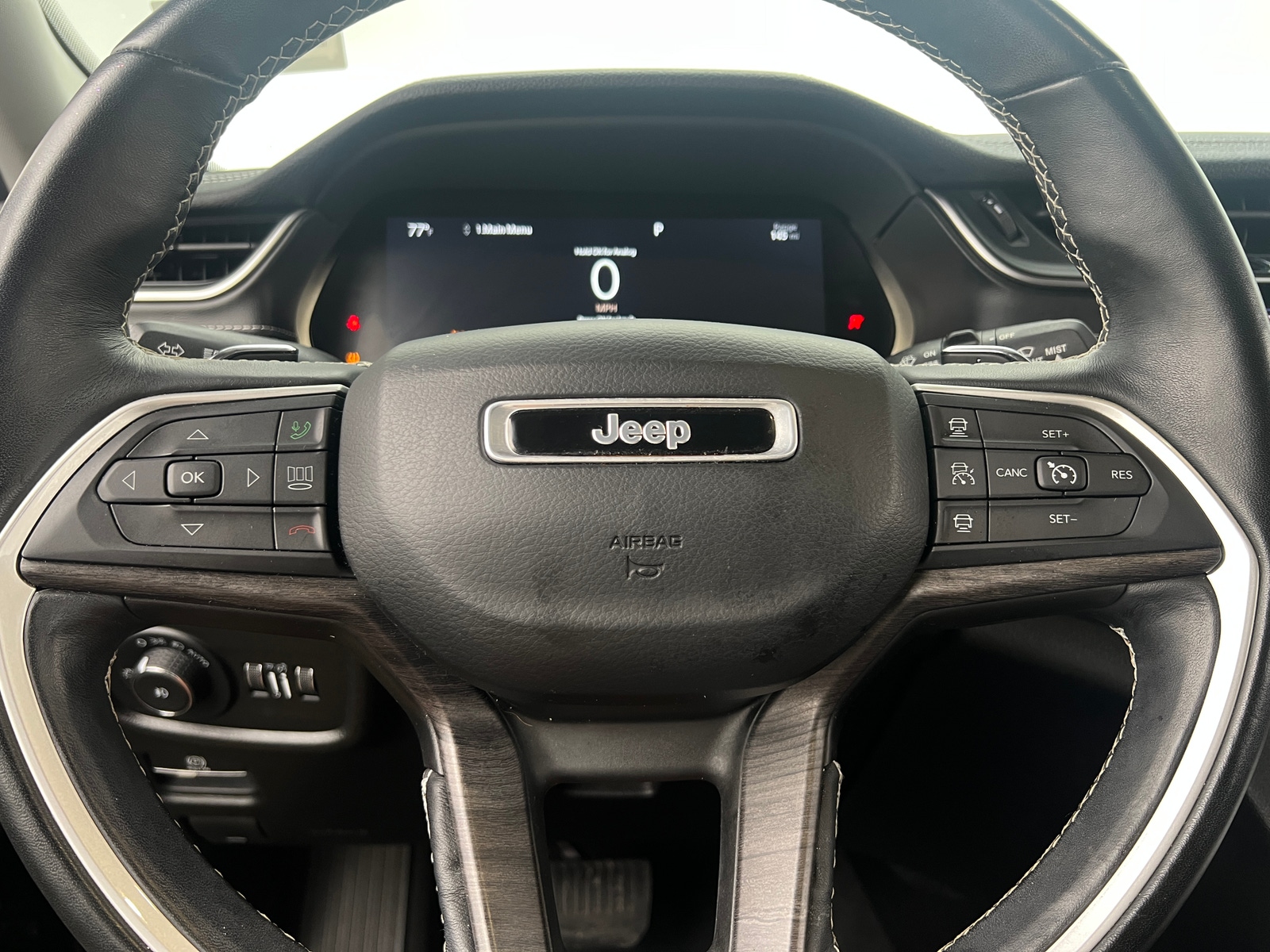 Thumbnail: 2021 Jeep Grand Cherokee L - 4
