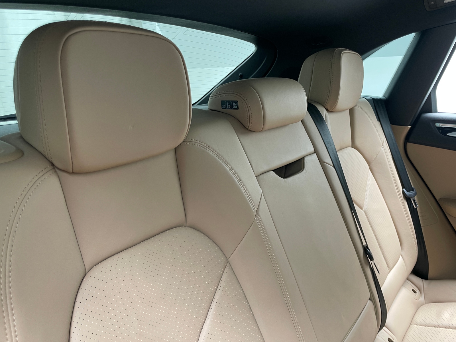 Thumbnail: 2021 Porsche Macan - 5