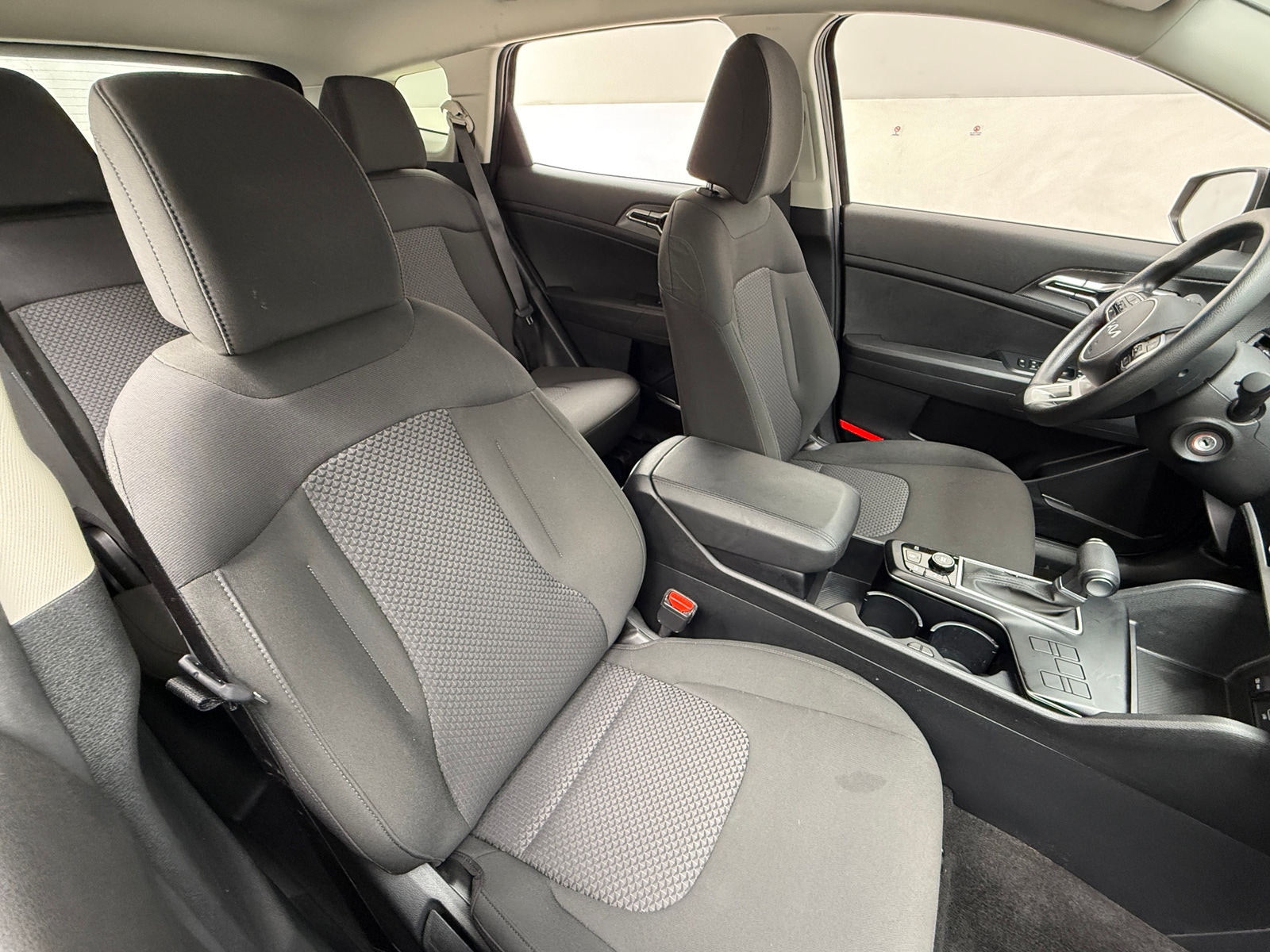 Thumbnail: 2025 Kia Sportage - 2
