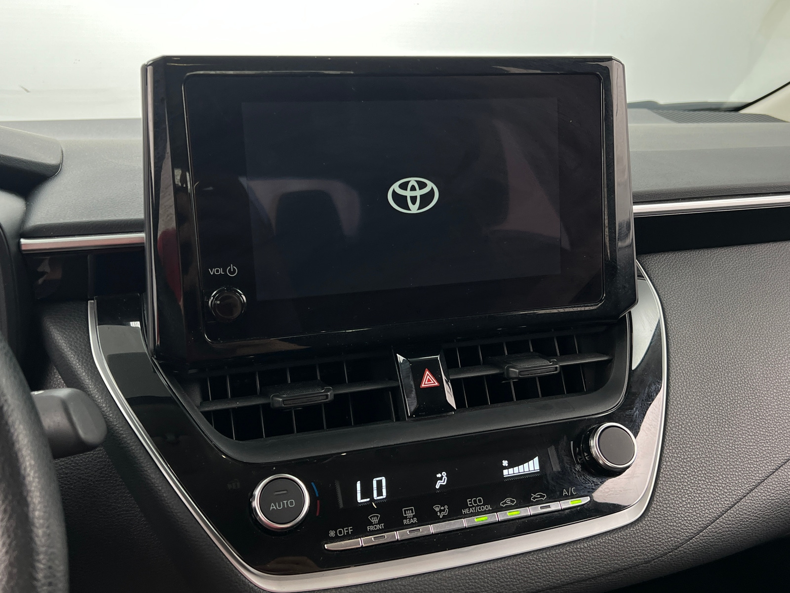 Thumbnail: 2024 Toyota Corolla - 4