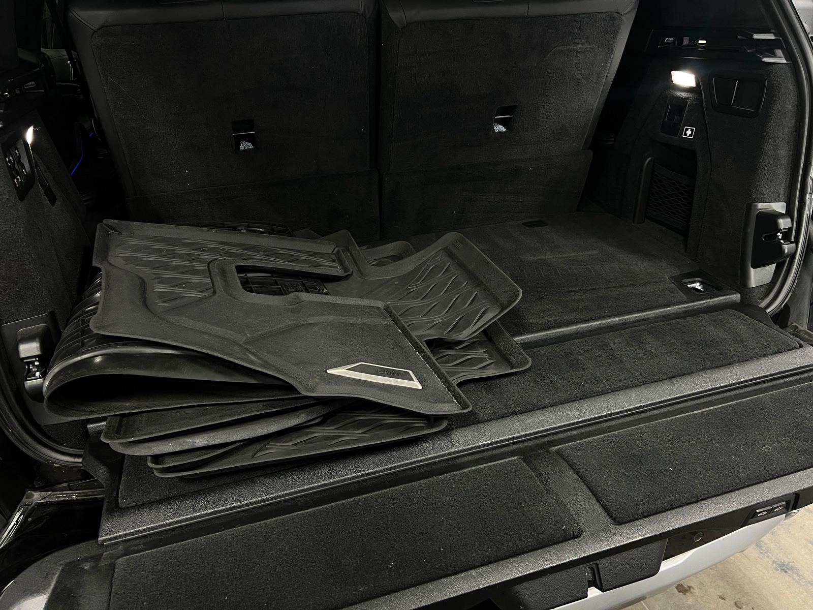 Thumbnail: 2021 BMW X7 - 6
