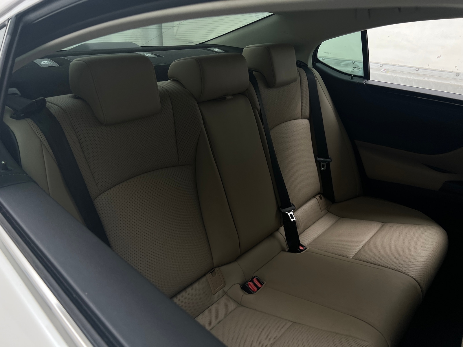 Thumbnail: 2020 Lexus ES - 5