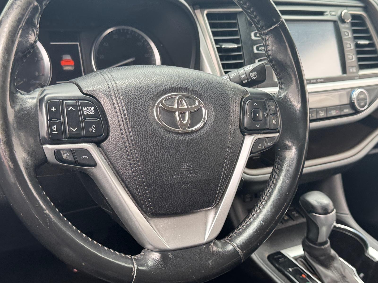 Thumbnail: 2017 Toyota Highlander - 4