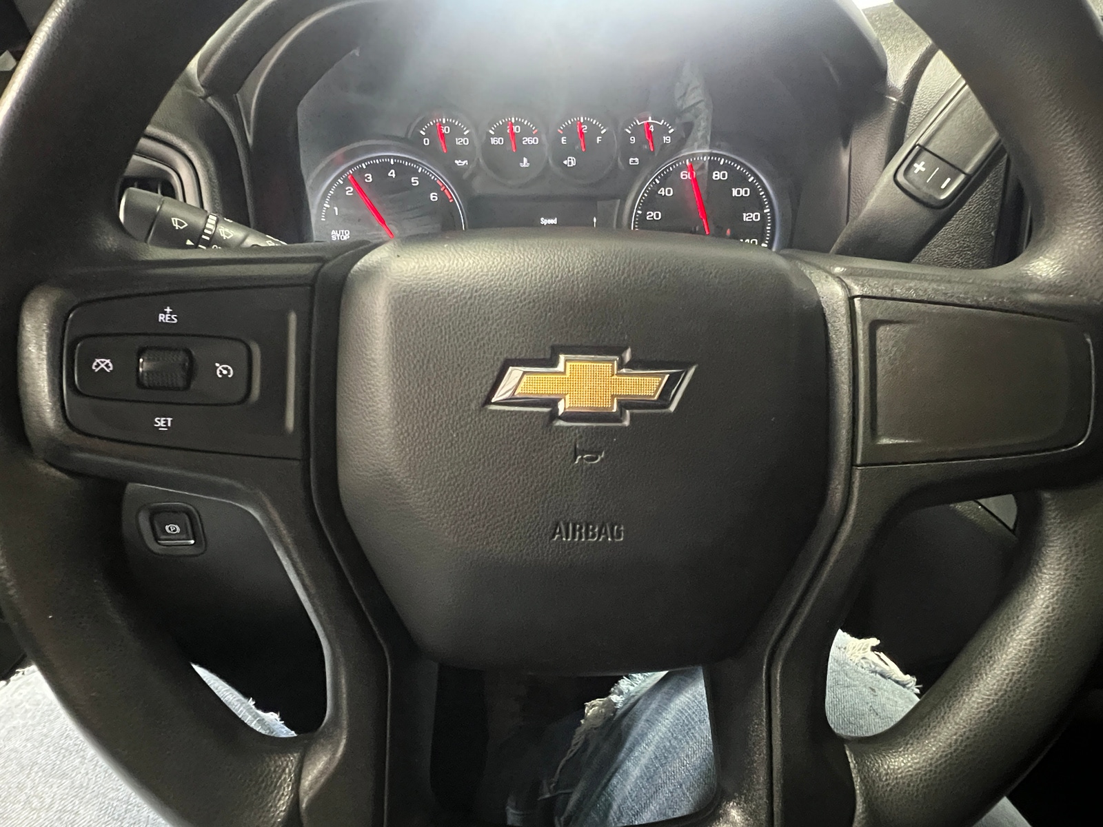 Thumbnail: 2021 Chevrolet Silverado 1500 - 5