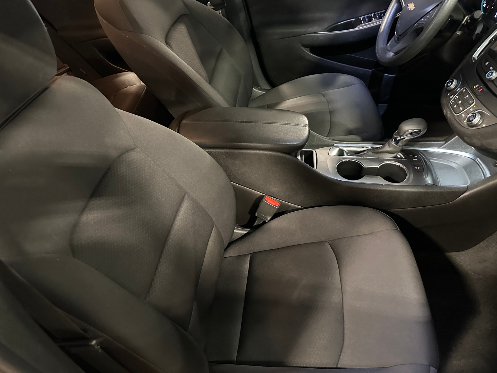 Thumbnail: 2021 Chevrolet Malibu - 2