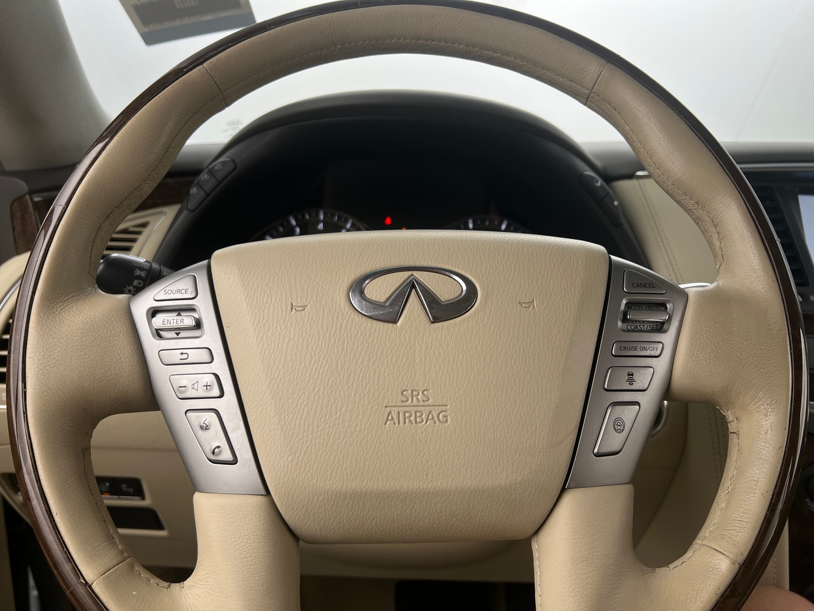 Thumbnail: 2016 INFINITI QX80 - 4