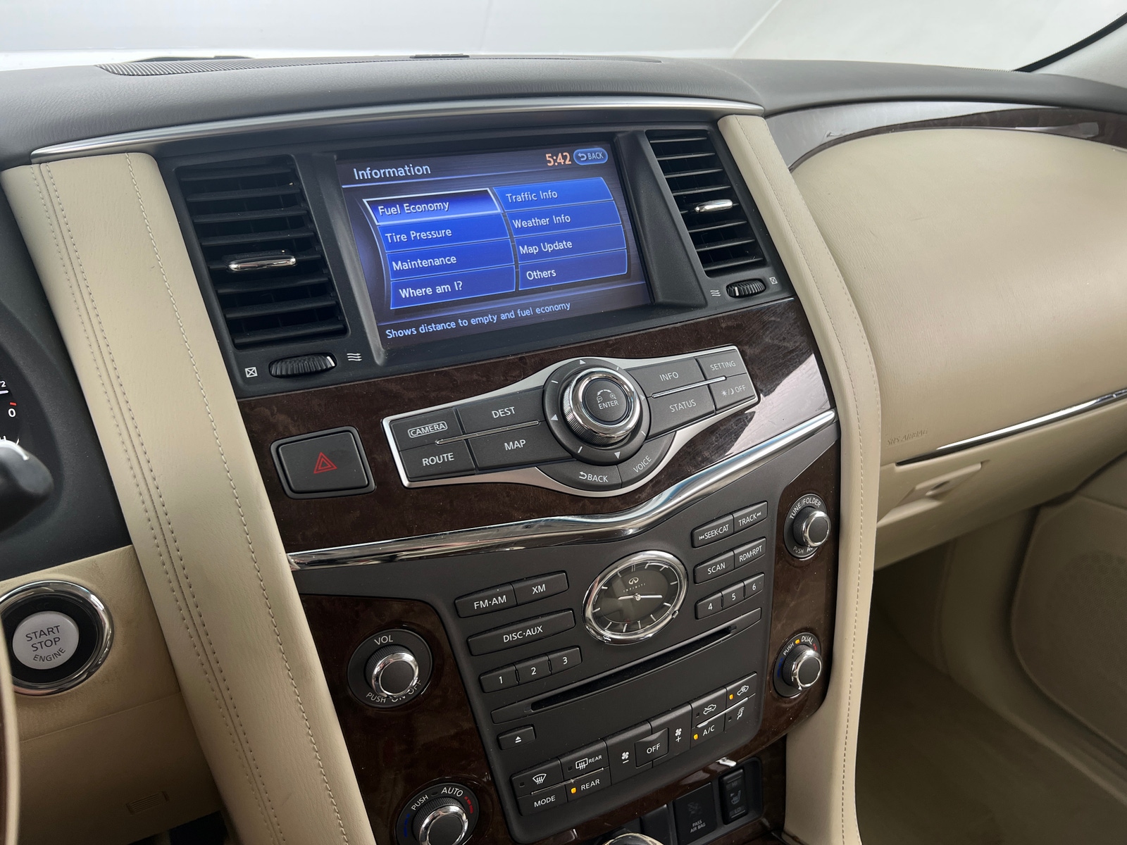 Thumbnail: 2016 INFINITI QX80 - 3