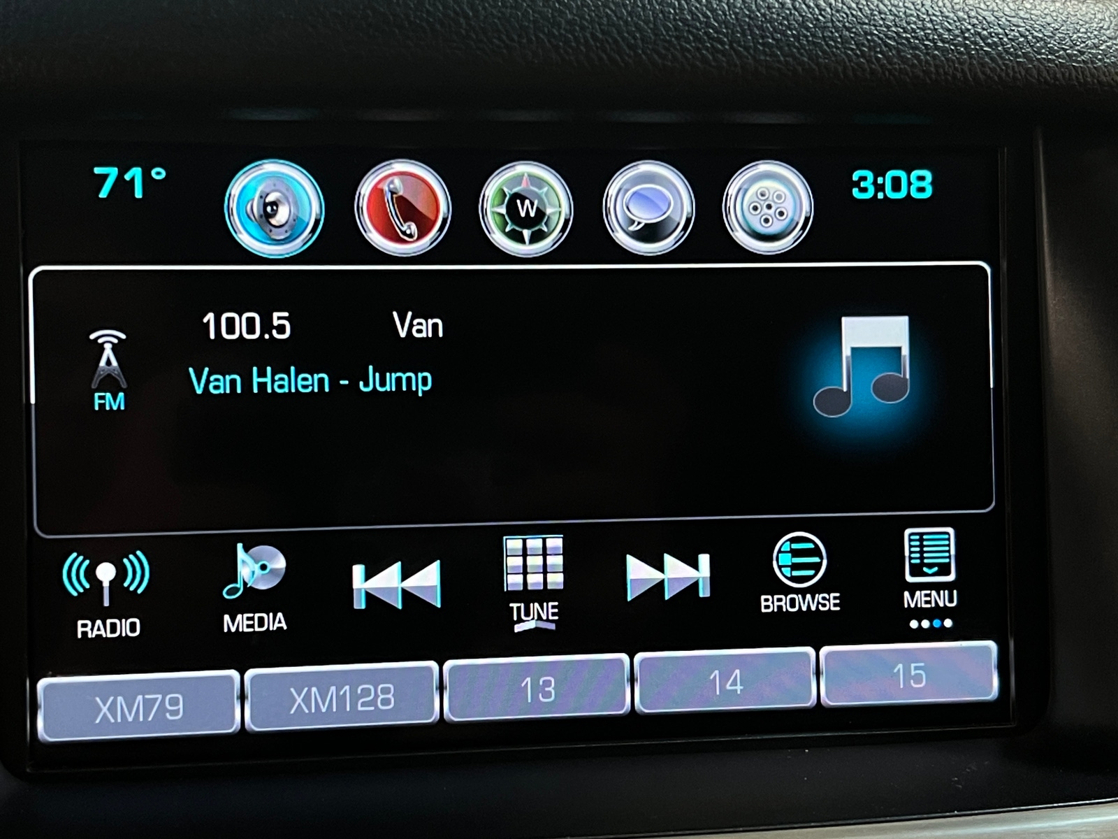 Thumbnail: 2019 GMC Yukon XL - 3