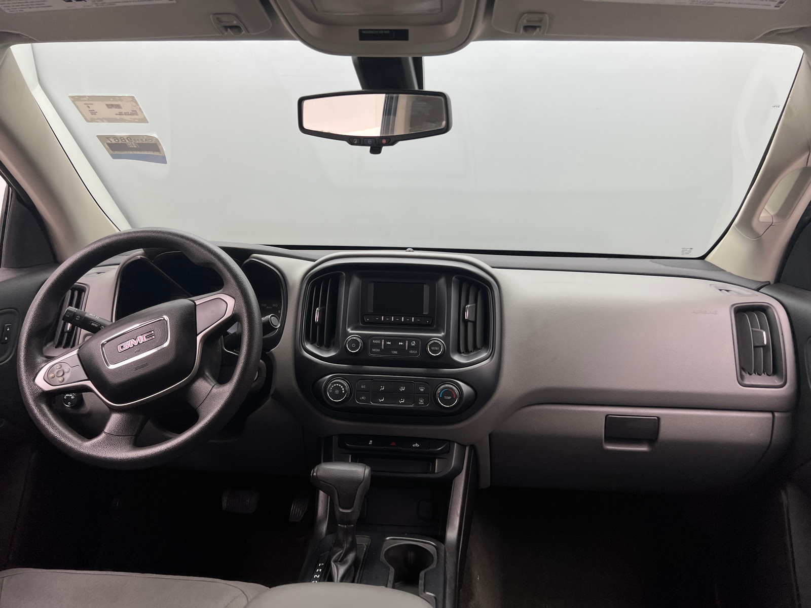 Thumbnail: 2016 GMC Canyon - 3