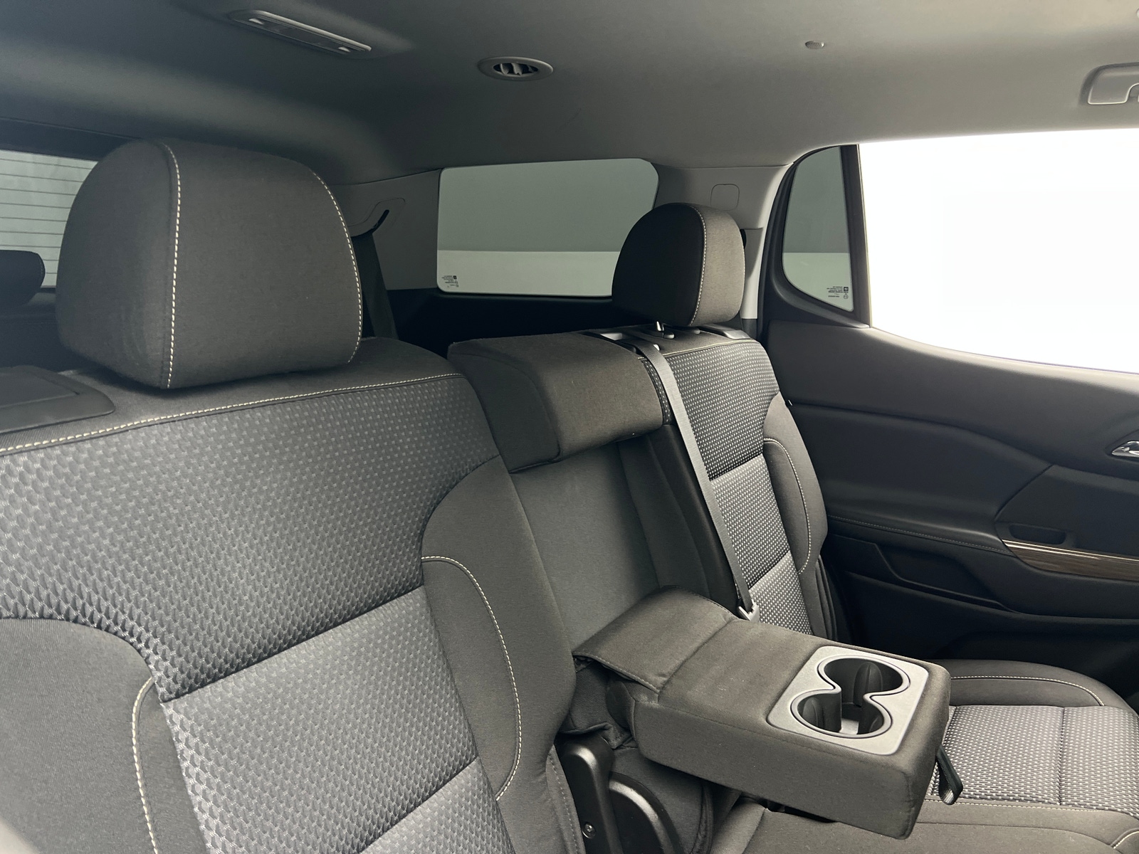 Thumbnail: 2023 GMC Acadia - 6