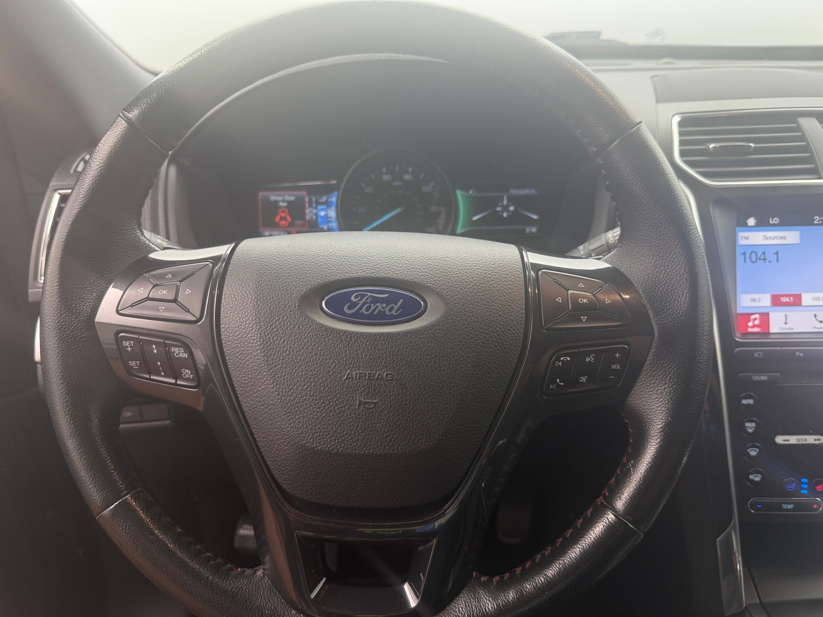 Thumbnail: 2019 Ford Explorer - 4