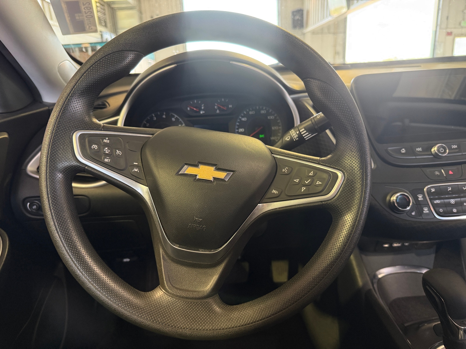 Thumbnail: 2023 Chevrolet Malibu - 5