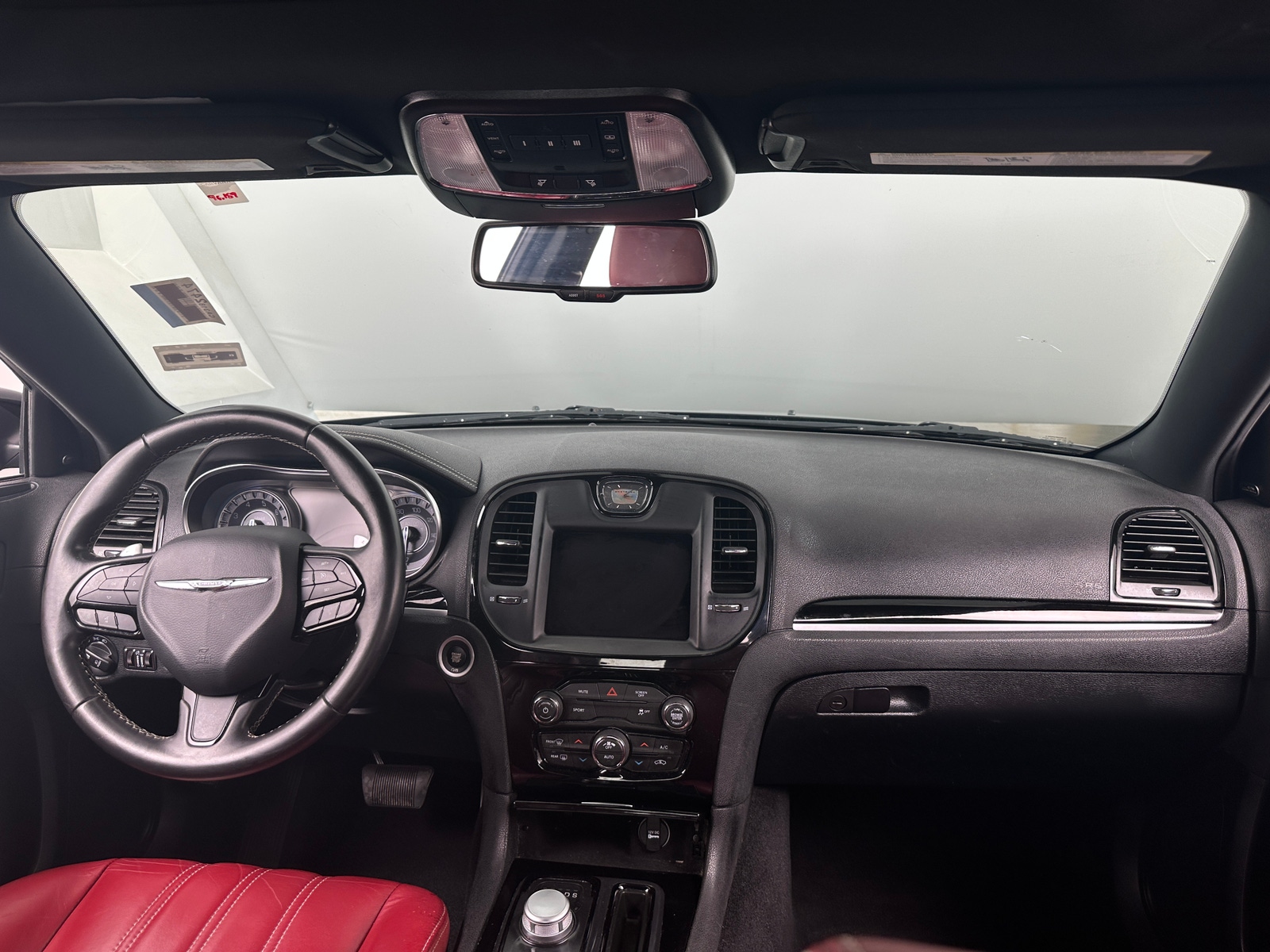 Thumbnail: 2020 Chrysler 300 - 2
