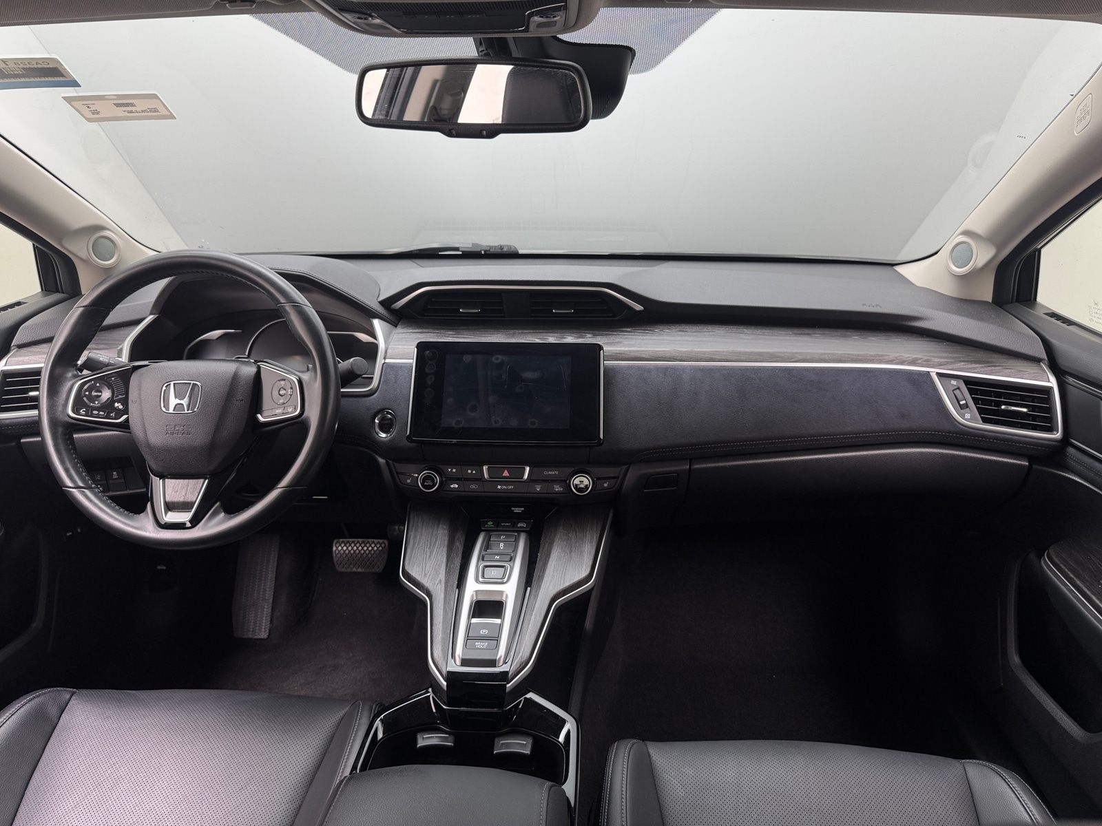 Thumbnail: 2018 Honda Clarity - 2