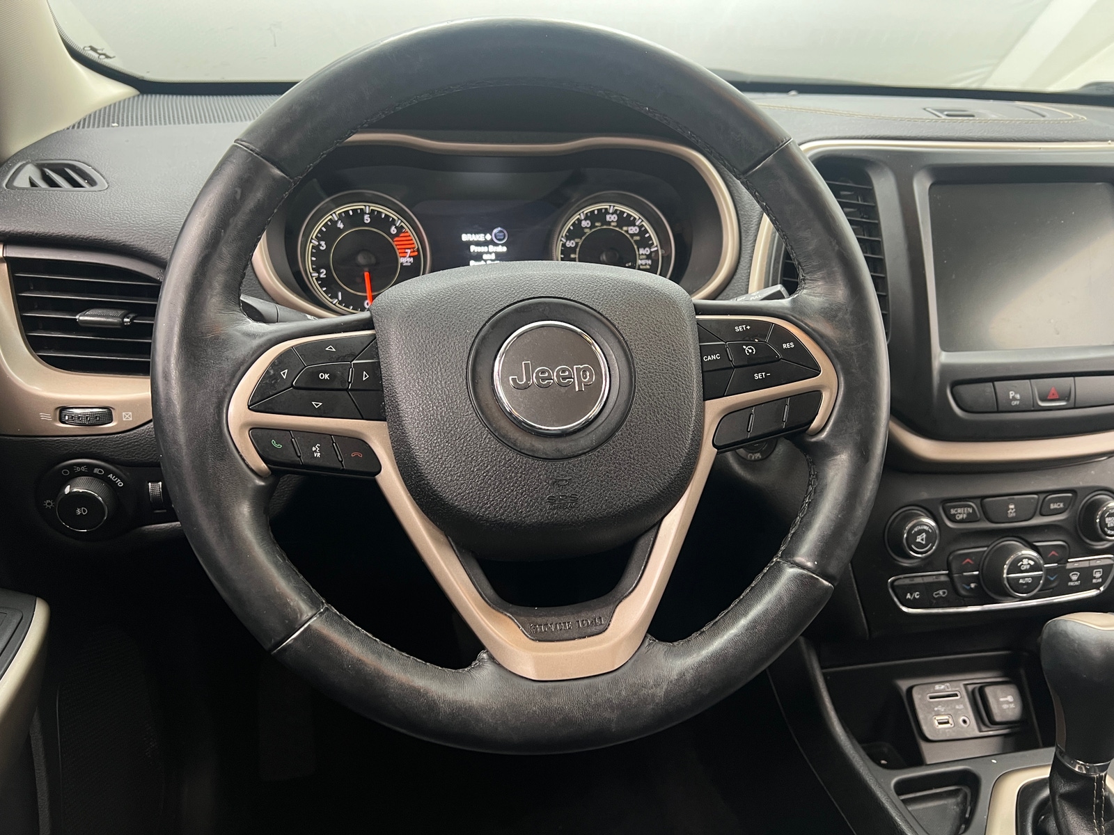 Thumbnail: 2018 Jeep Cherokee - 4