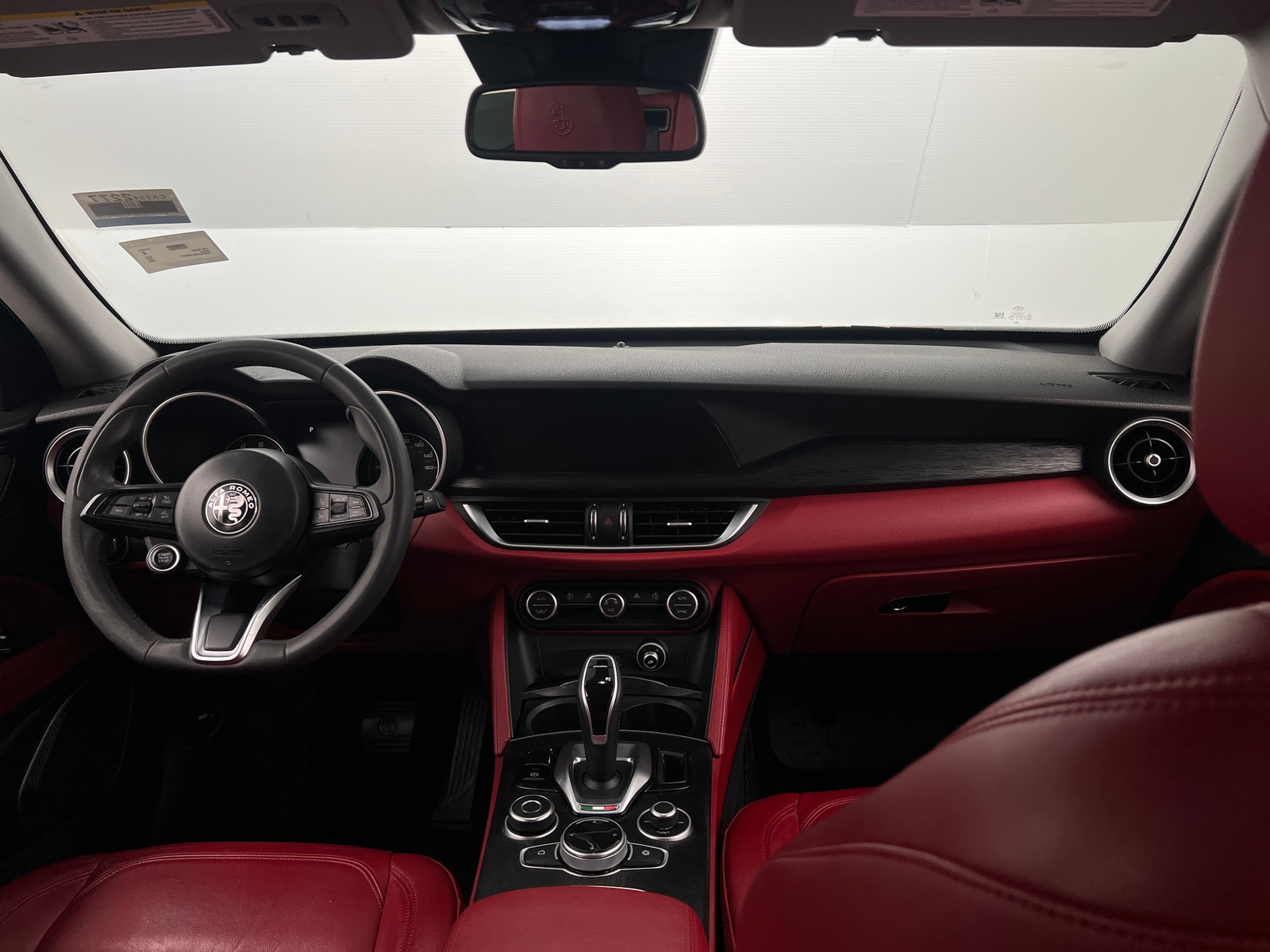 Thumbnail: 2020 Alfa Romeo Stelvio - 2