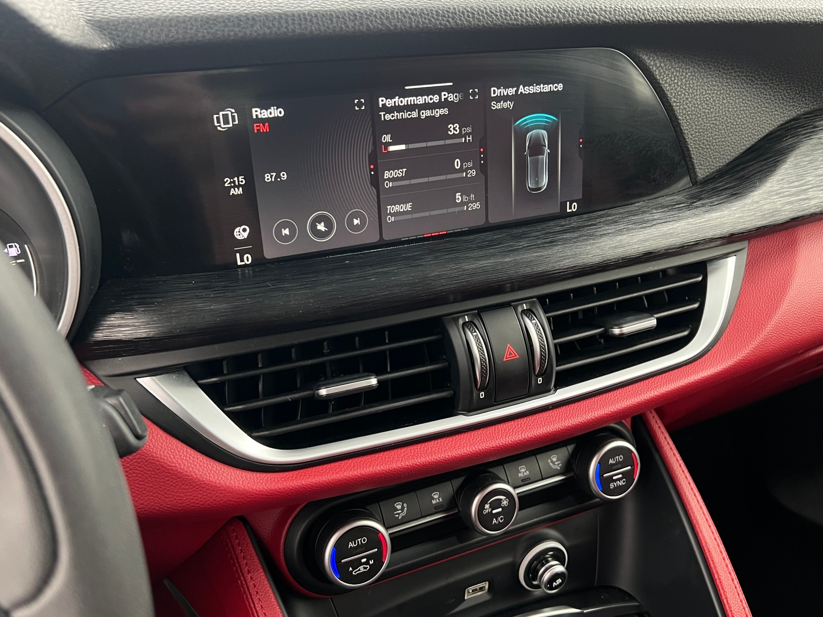 Thumbnail: 2020 Alfa Romeo Stelvio - 3