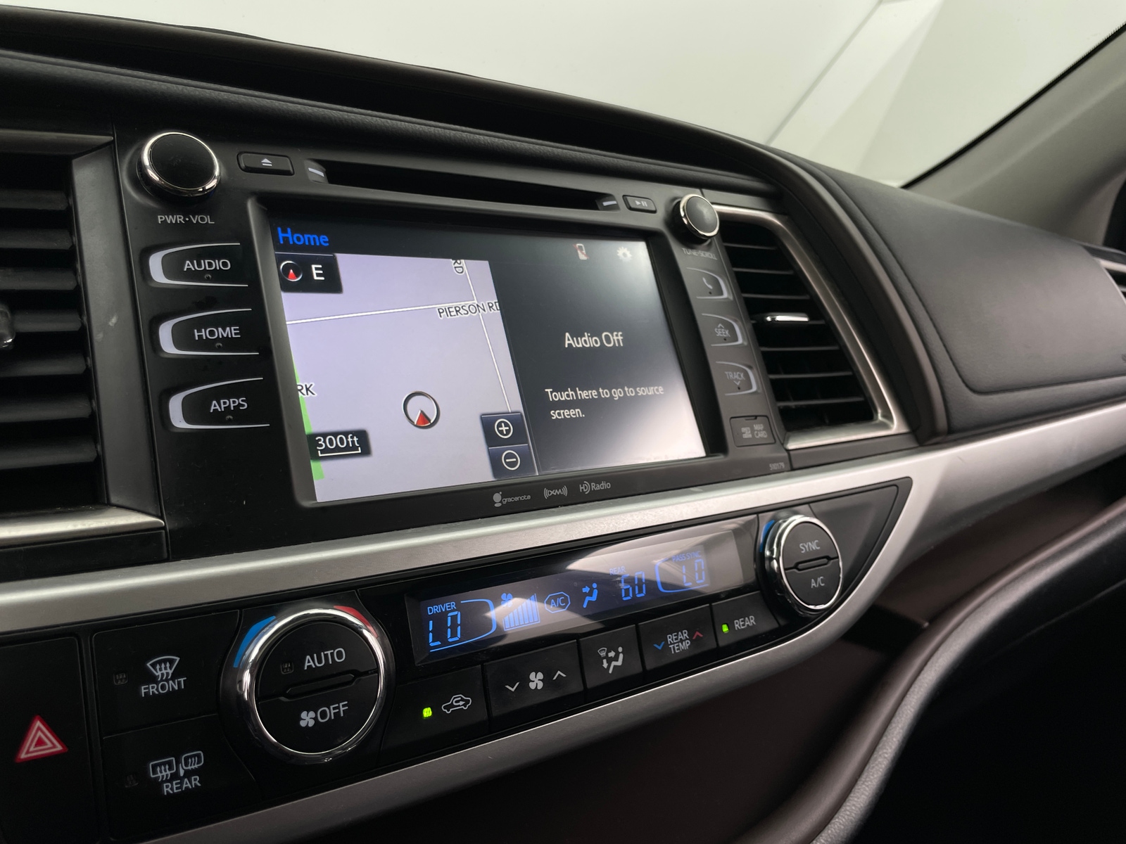 Thumbnail: 2017 Toyota Highlander - 3