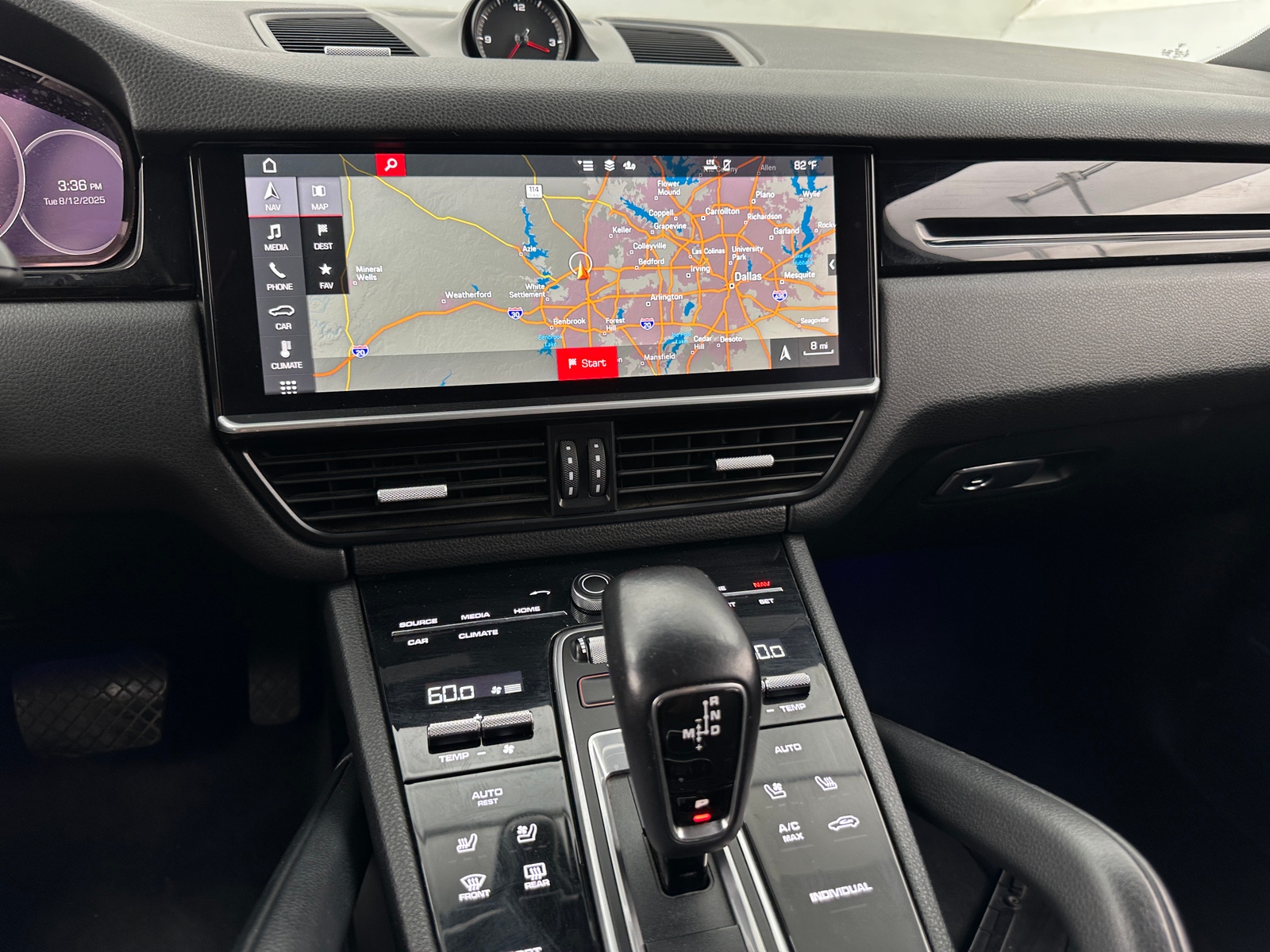 Thumbnail: 2021 Porsche Cayenne - 3