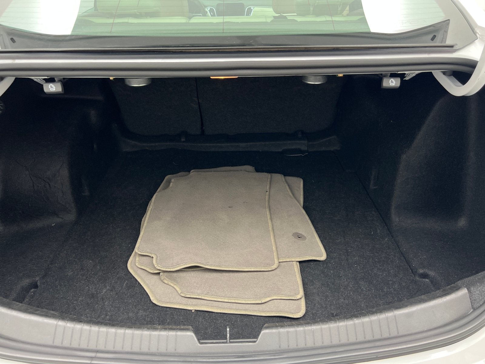 Thumbnail: 2024 Chevrolet Malibu - 6