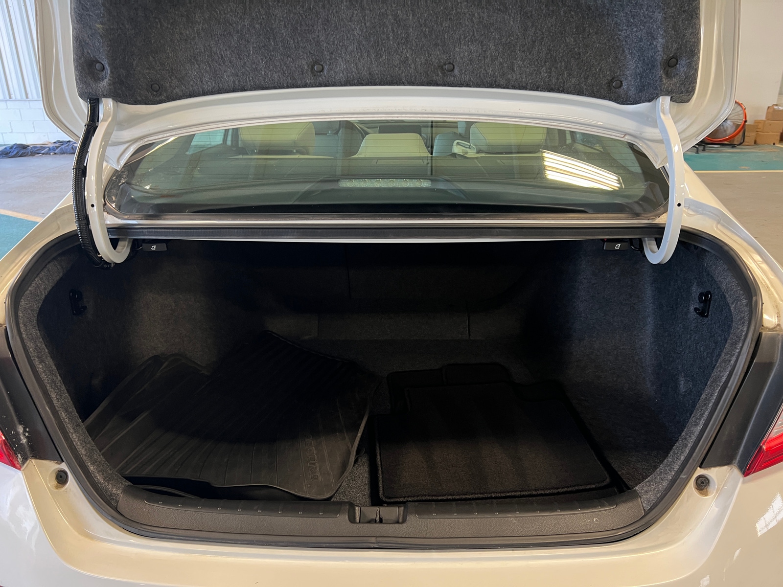 Thumbnail: 2019 Honda Accord - 6