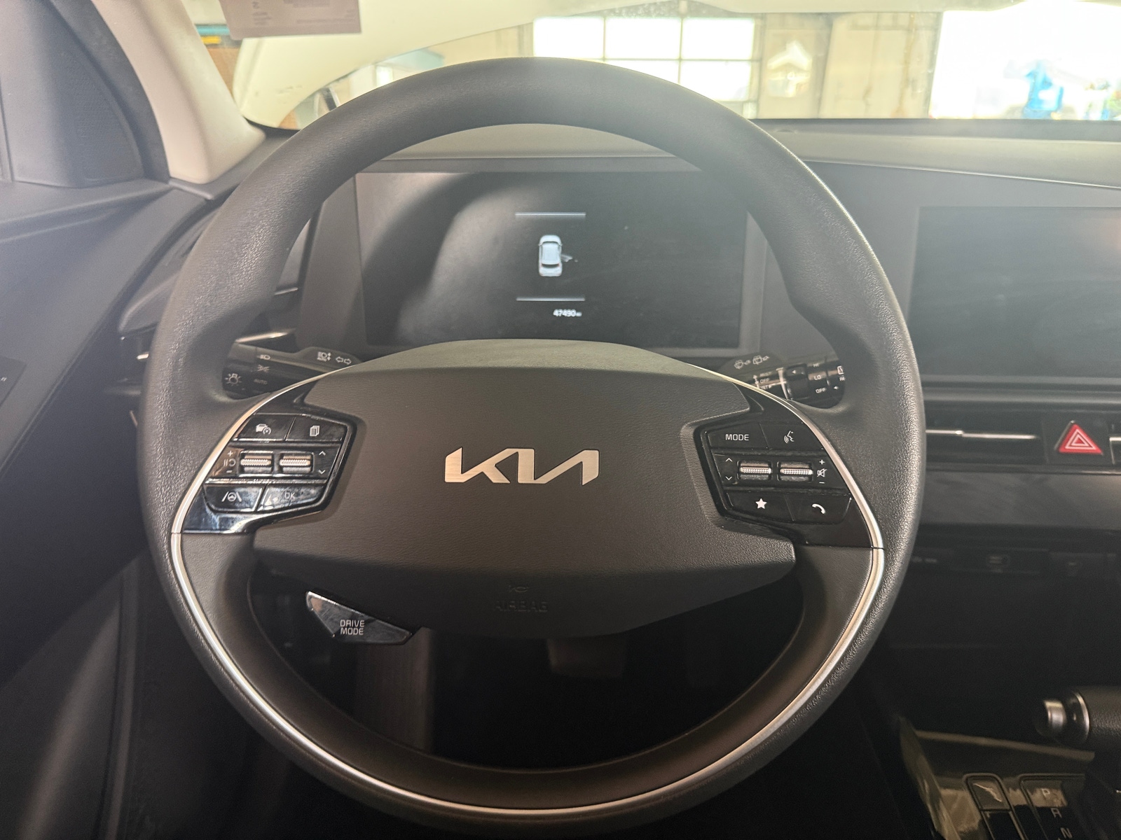 Thumbnail: 2024 Kia Niro - 5