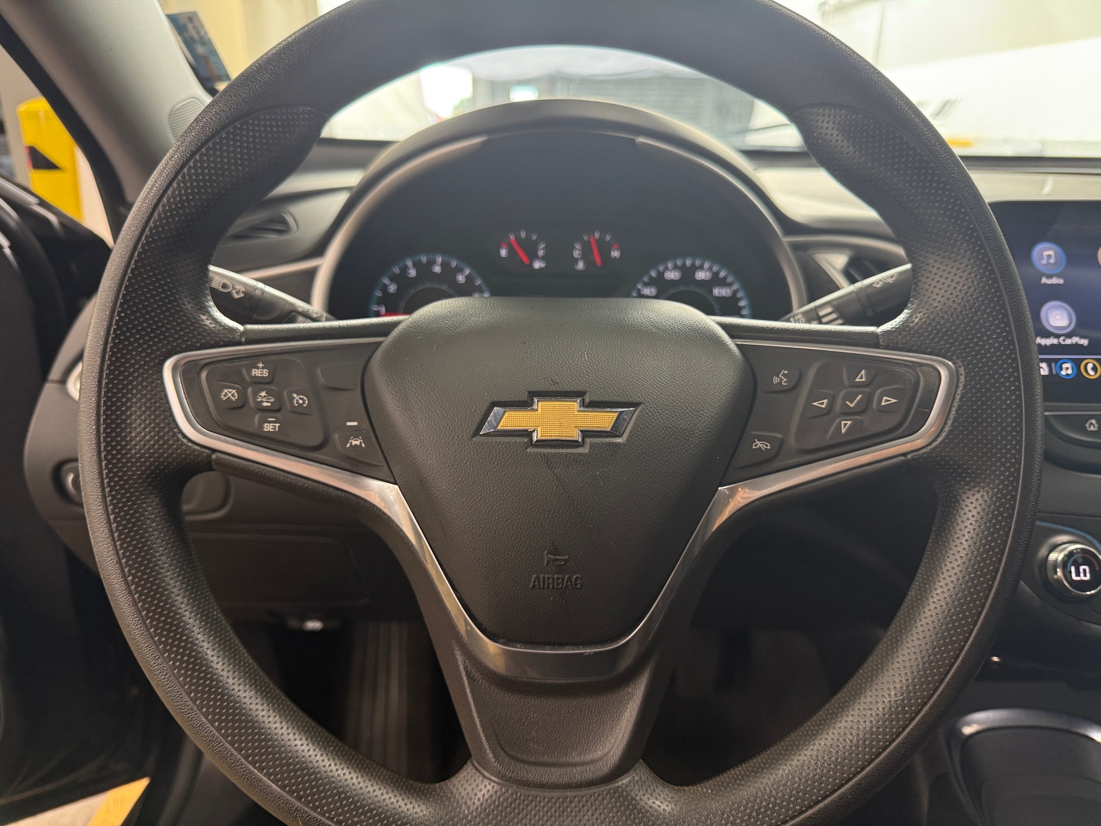 Thumbnail: 2023 Chevrolet Malibu - 5