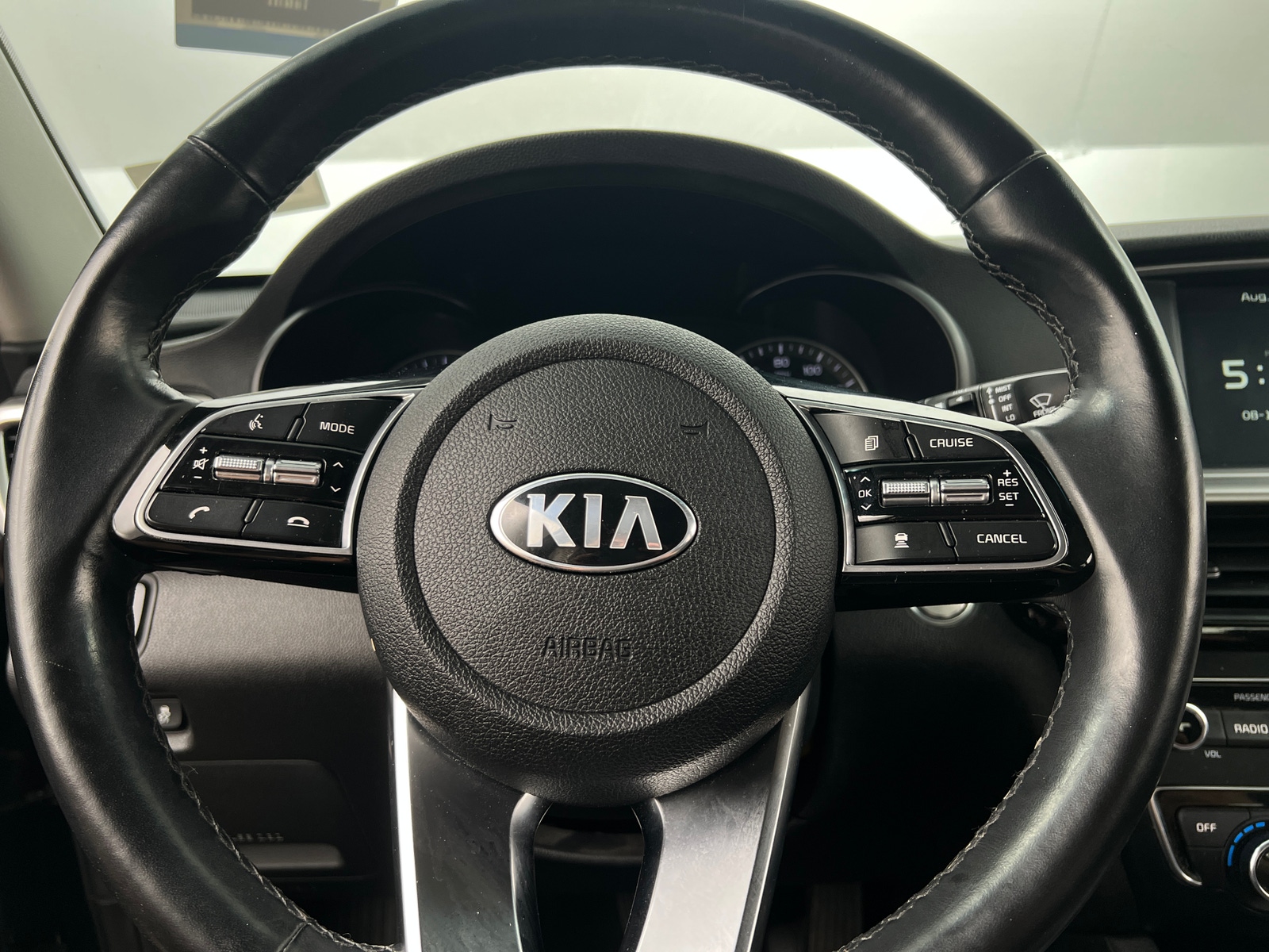 Thumbnail: 2019 Kia Optima - 4
